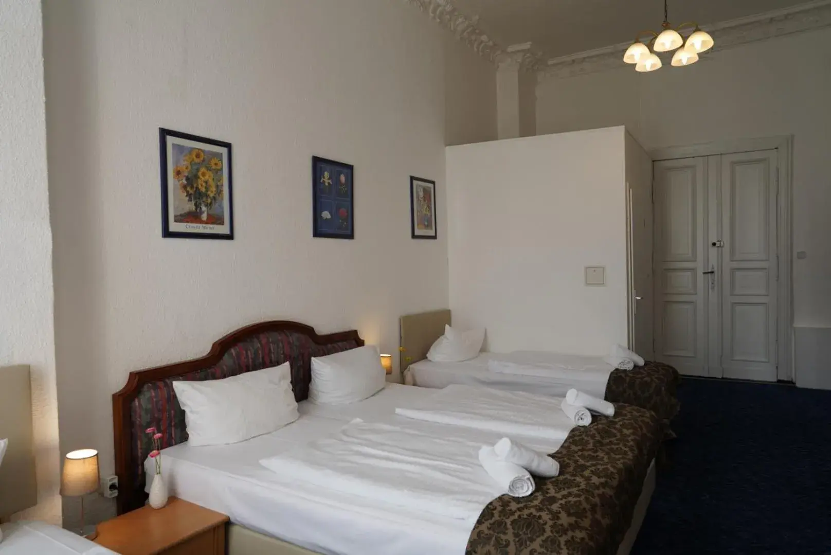 Photo of the whole room, Bed in City Pension Berlin