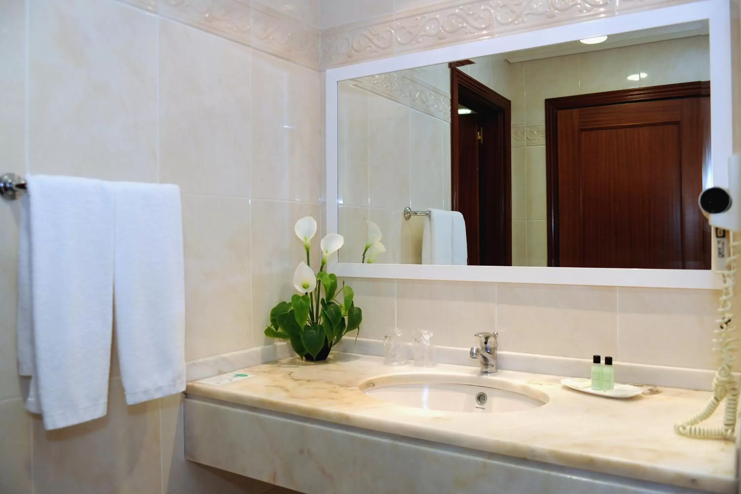 Double or Twin Room with Sea View in Ocean Gardens Double or Twin Room with Sea View in Ocean Gardens