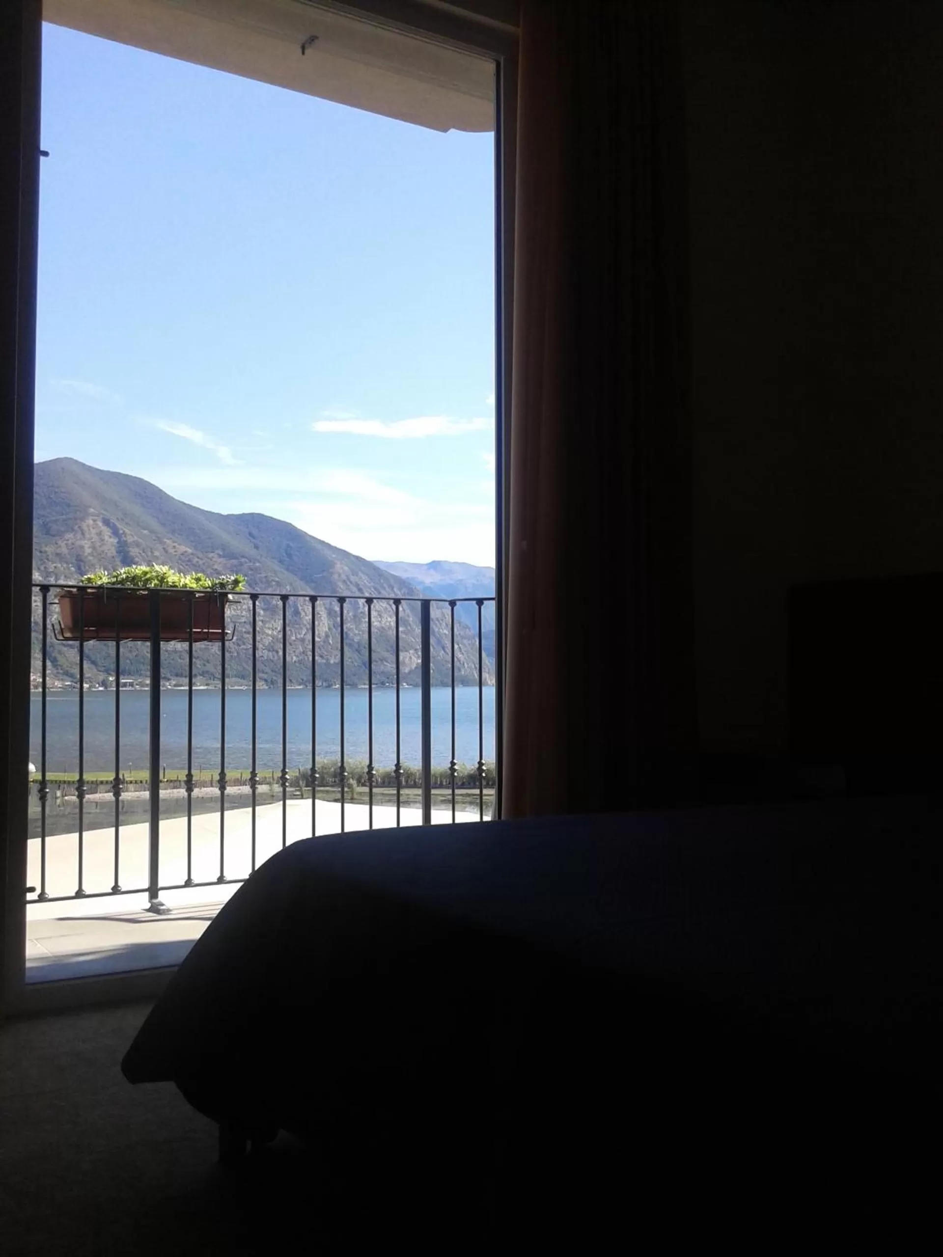 Balcony/Terrace, Bed in Locanda del Lago Rosmunda