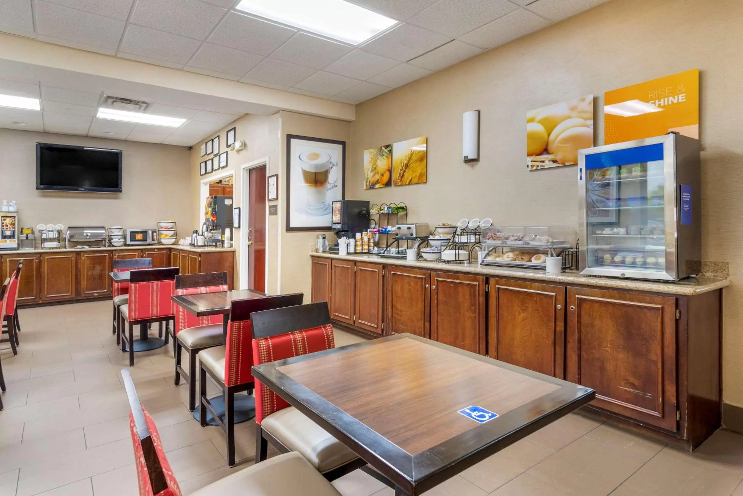 Restaurant/places to eat in Comfort Inn Columbus near Fort Benning