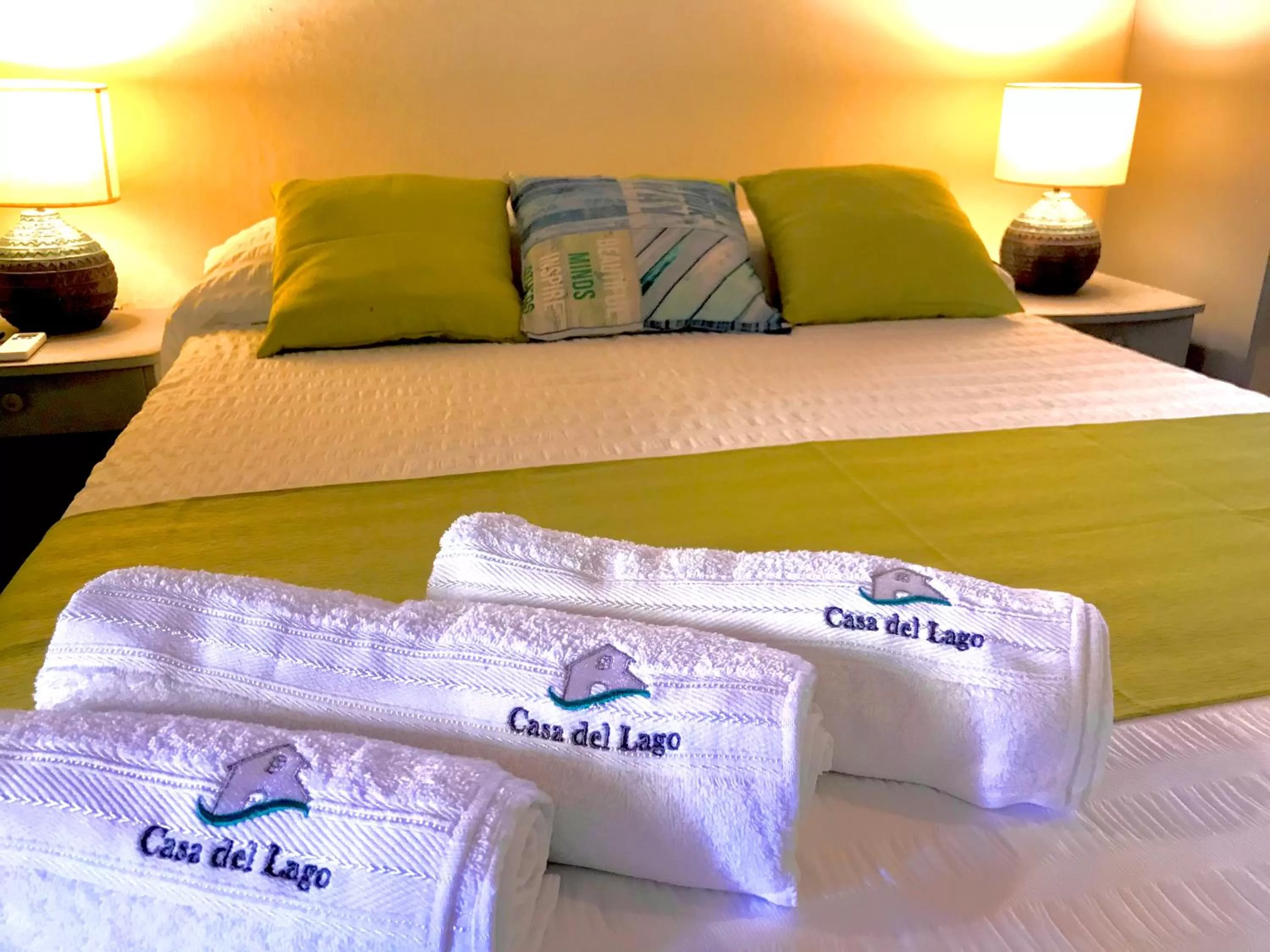 Bedroom, Bed in Casa del Lago Lodging House