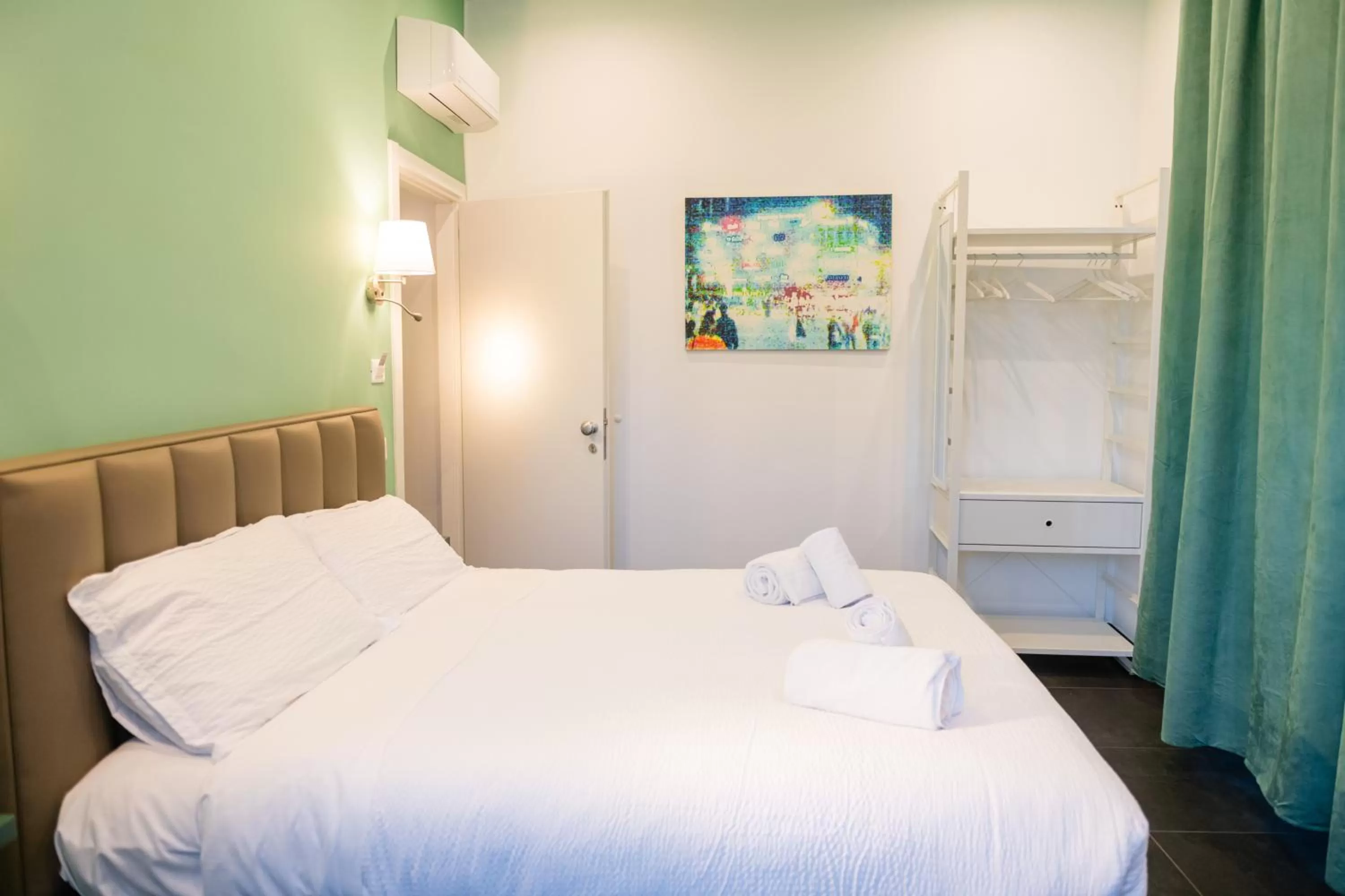 Bedroom, Bed in Le Porte di Partenope