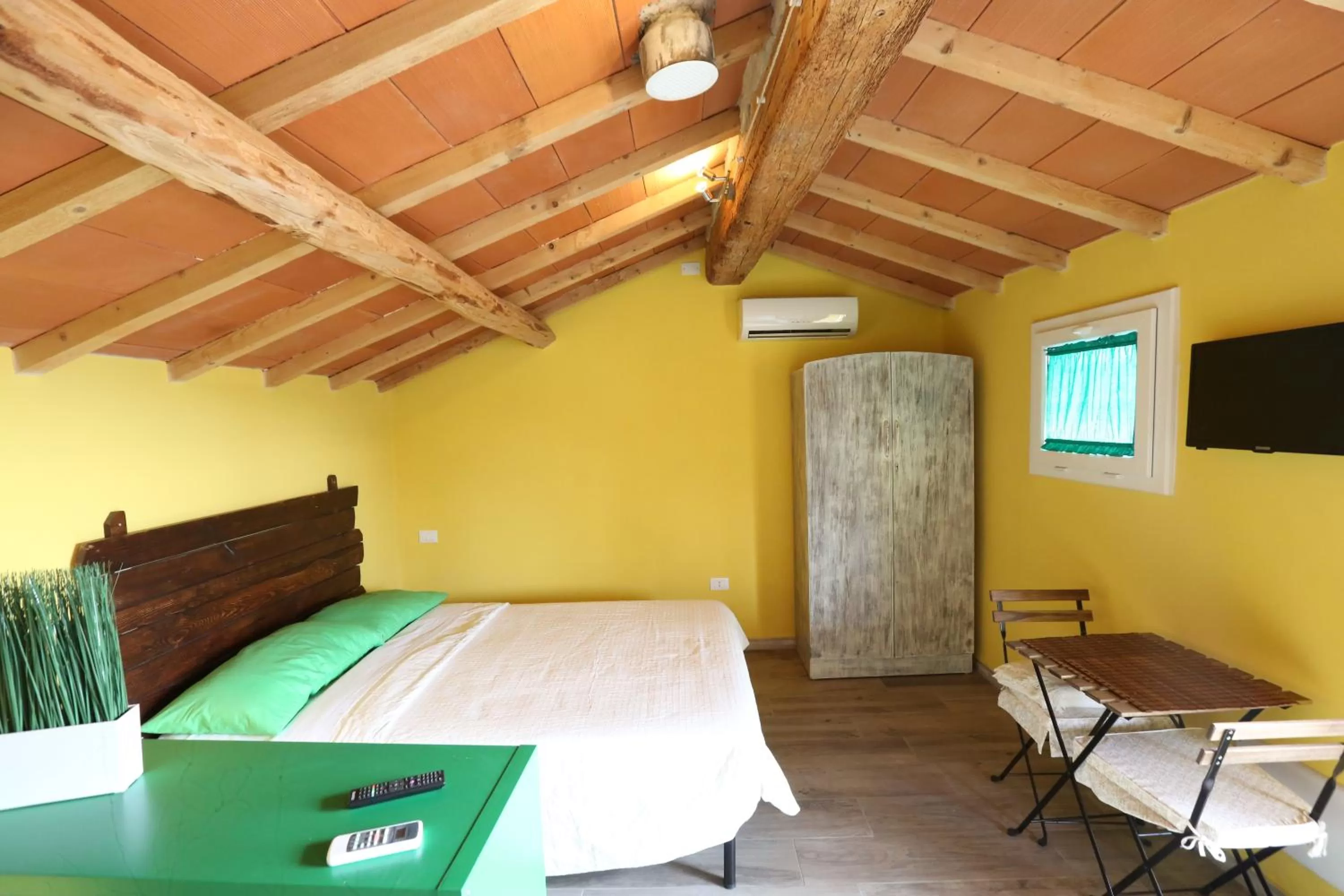 Photo of the whole room, Bed in B&B Corso Italia 58