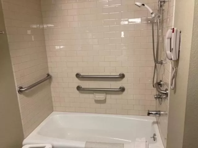 Bath in Stonewall Resort