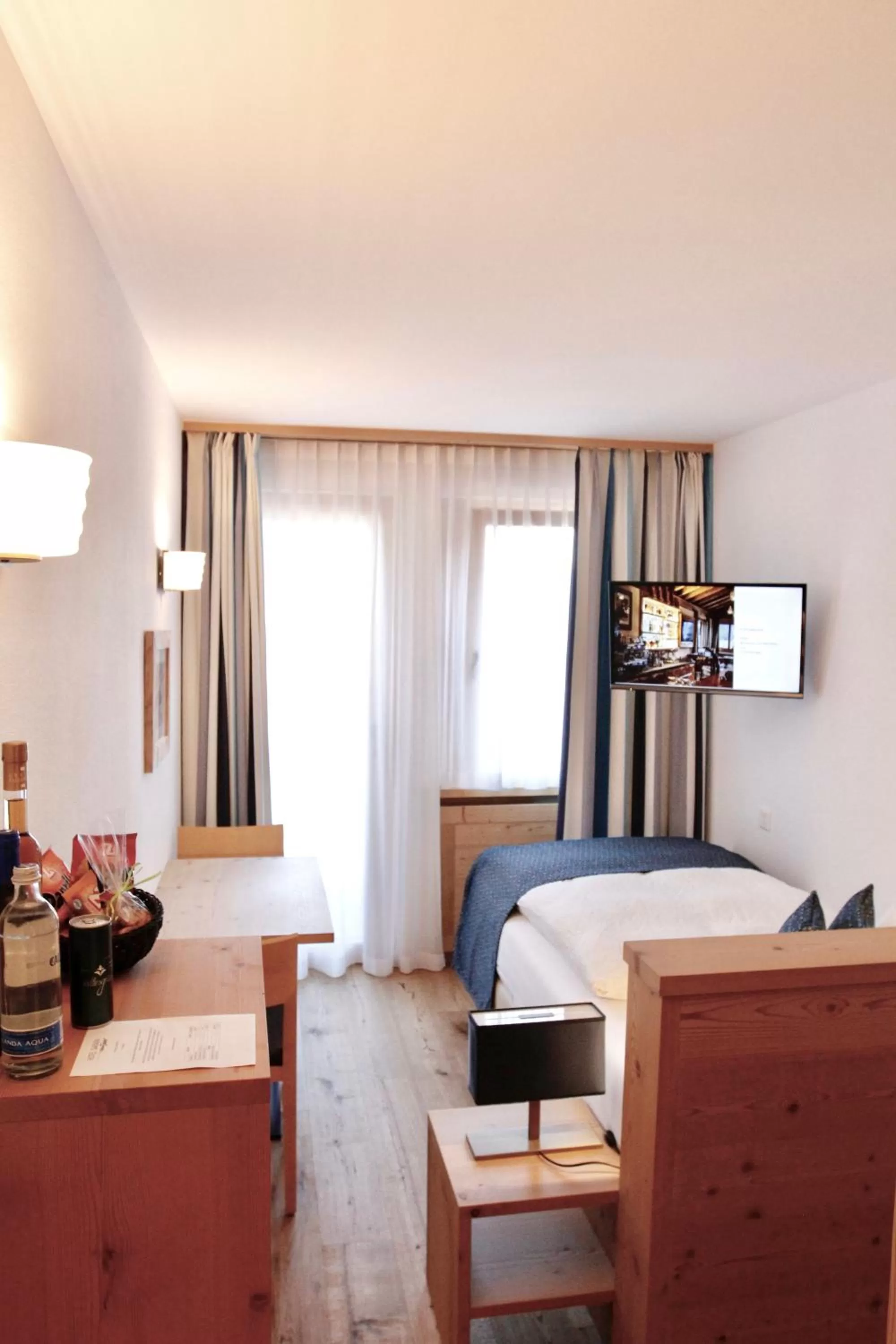 TV and multimedia, Bed in Hotel Sarain Active Mountain Resort