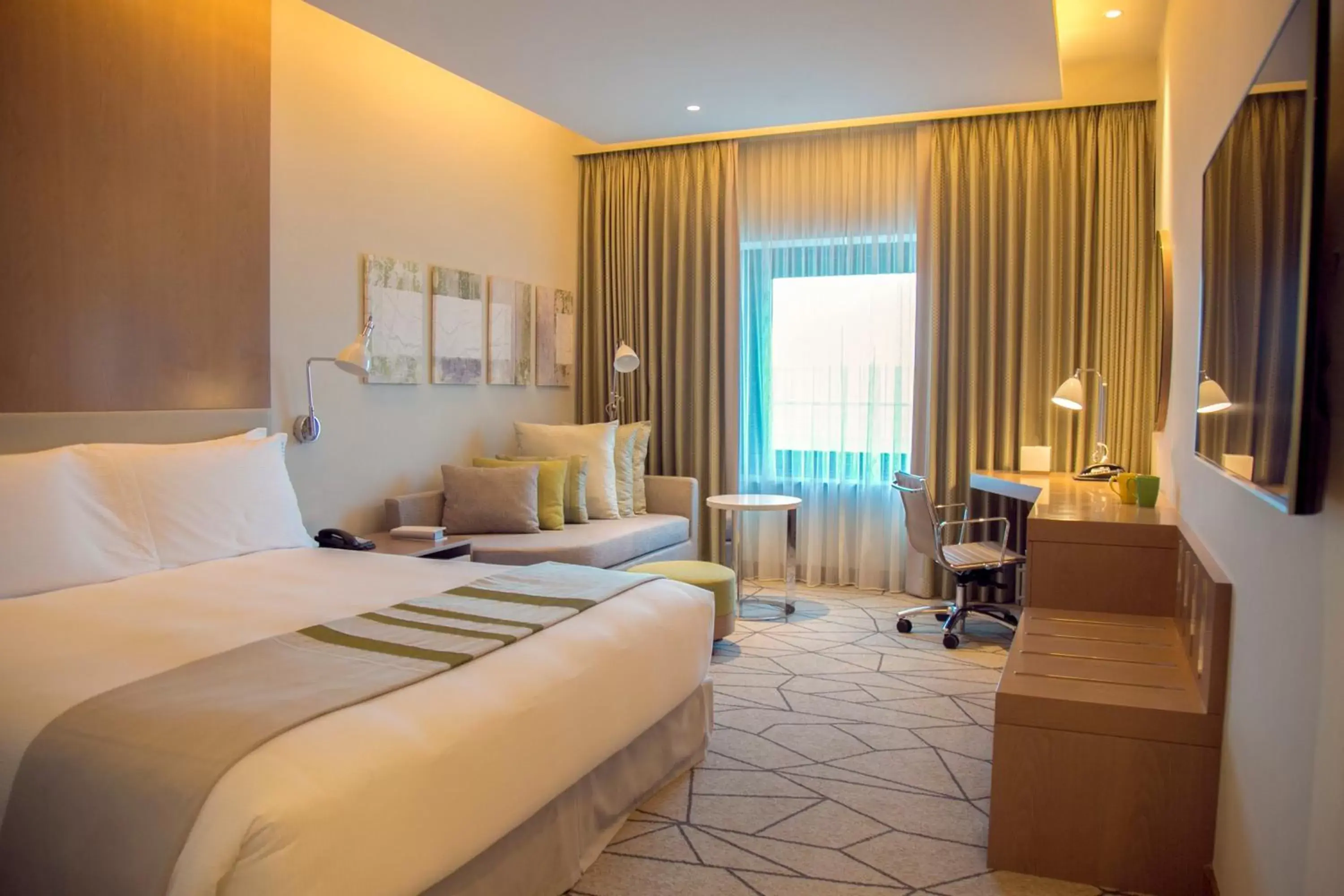 Photo of the whole room in Holiday Inn & Suites - Dubai Festival City Mall, an IHG Hotel