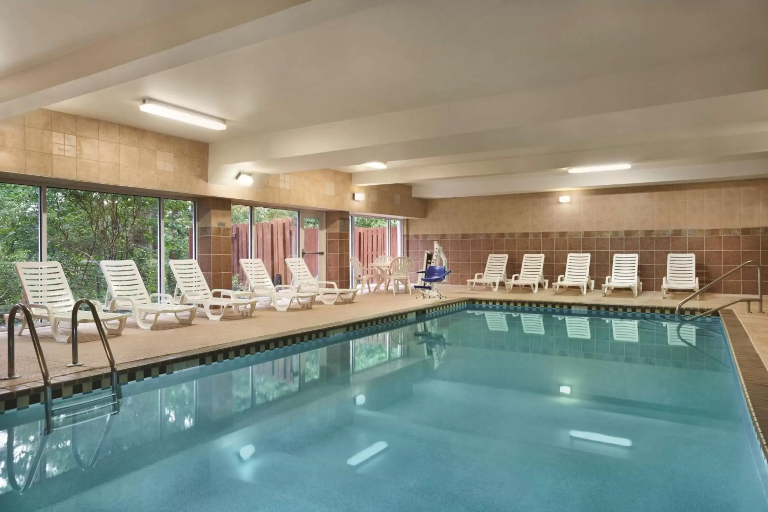 Activities, Swimming Pool in Country Inn & Suites by Radisson, Newnan, GA