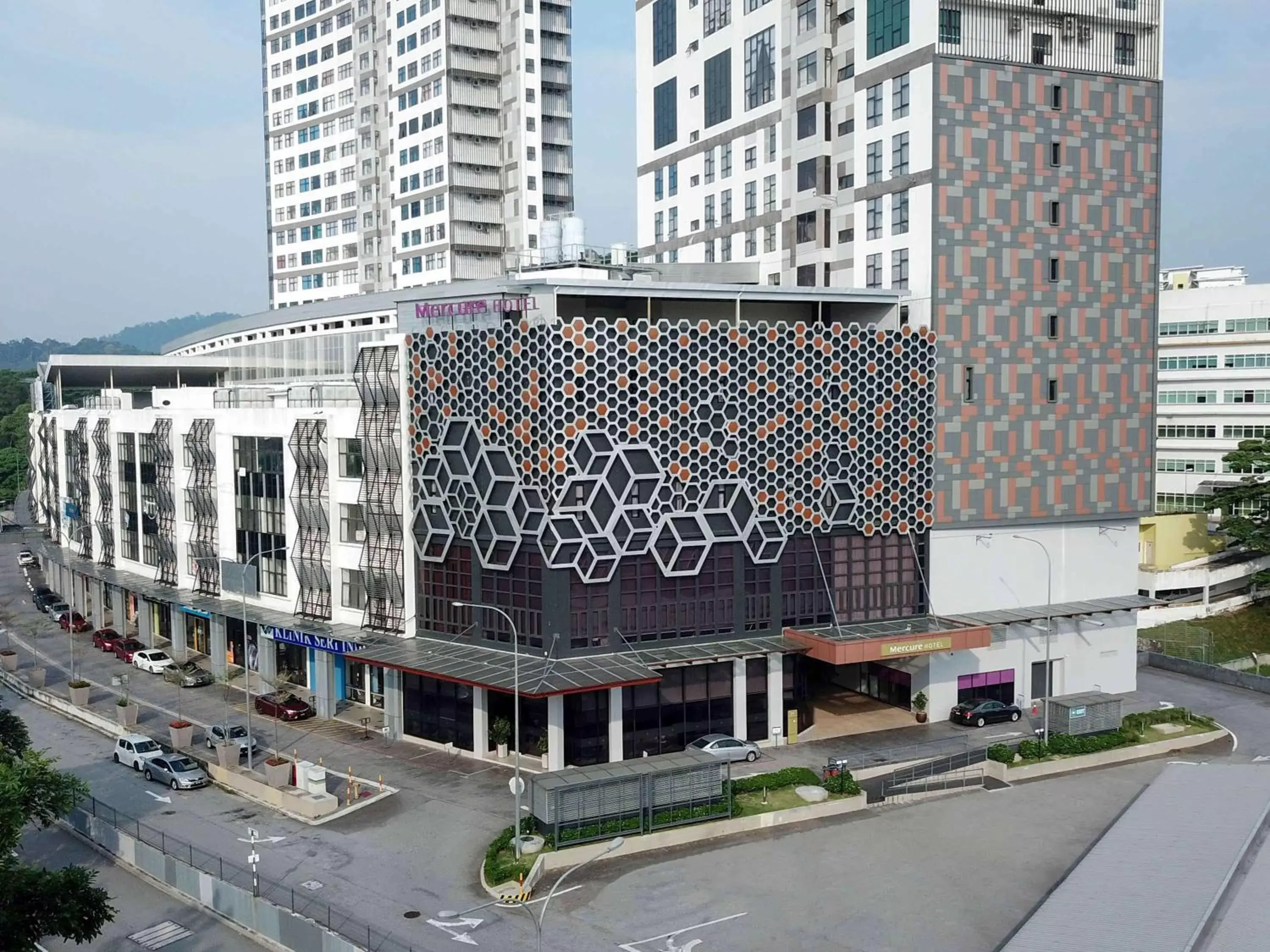 Property building in Mercure Selangor Selayang