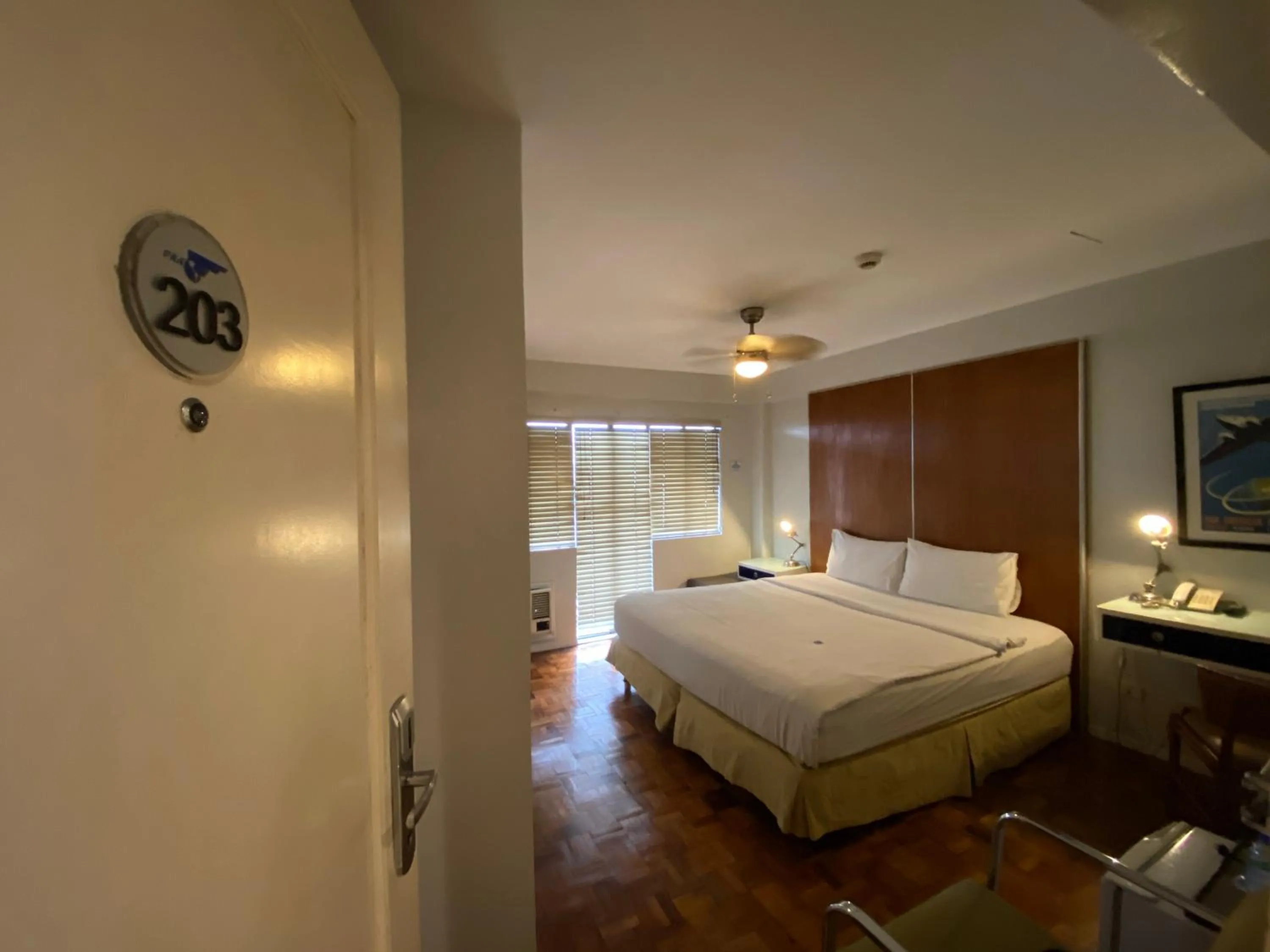 Bed in The Clipper Hotel, Poblacion Makati