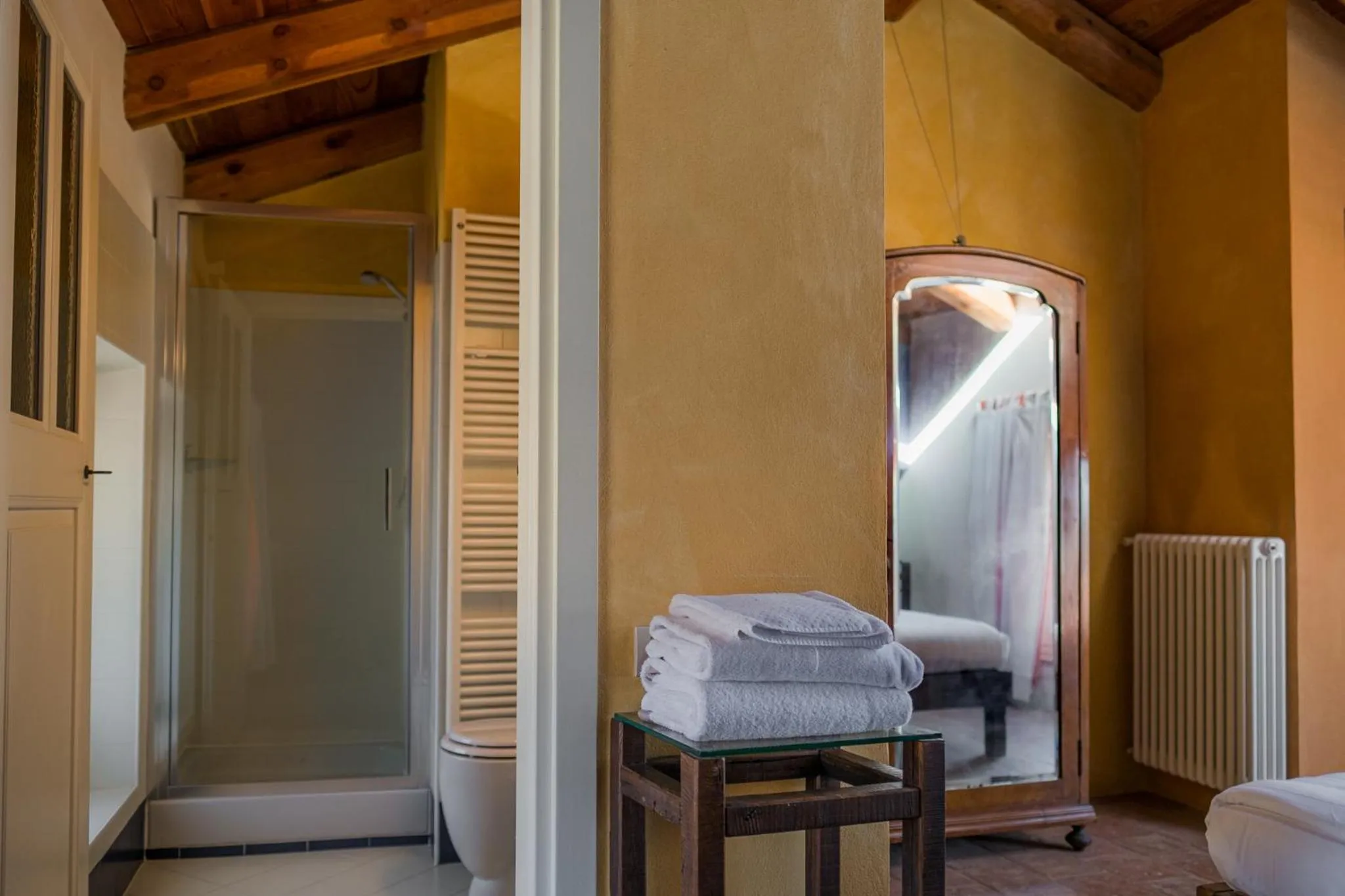 Bed in Albergo Real Castello