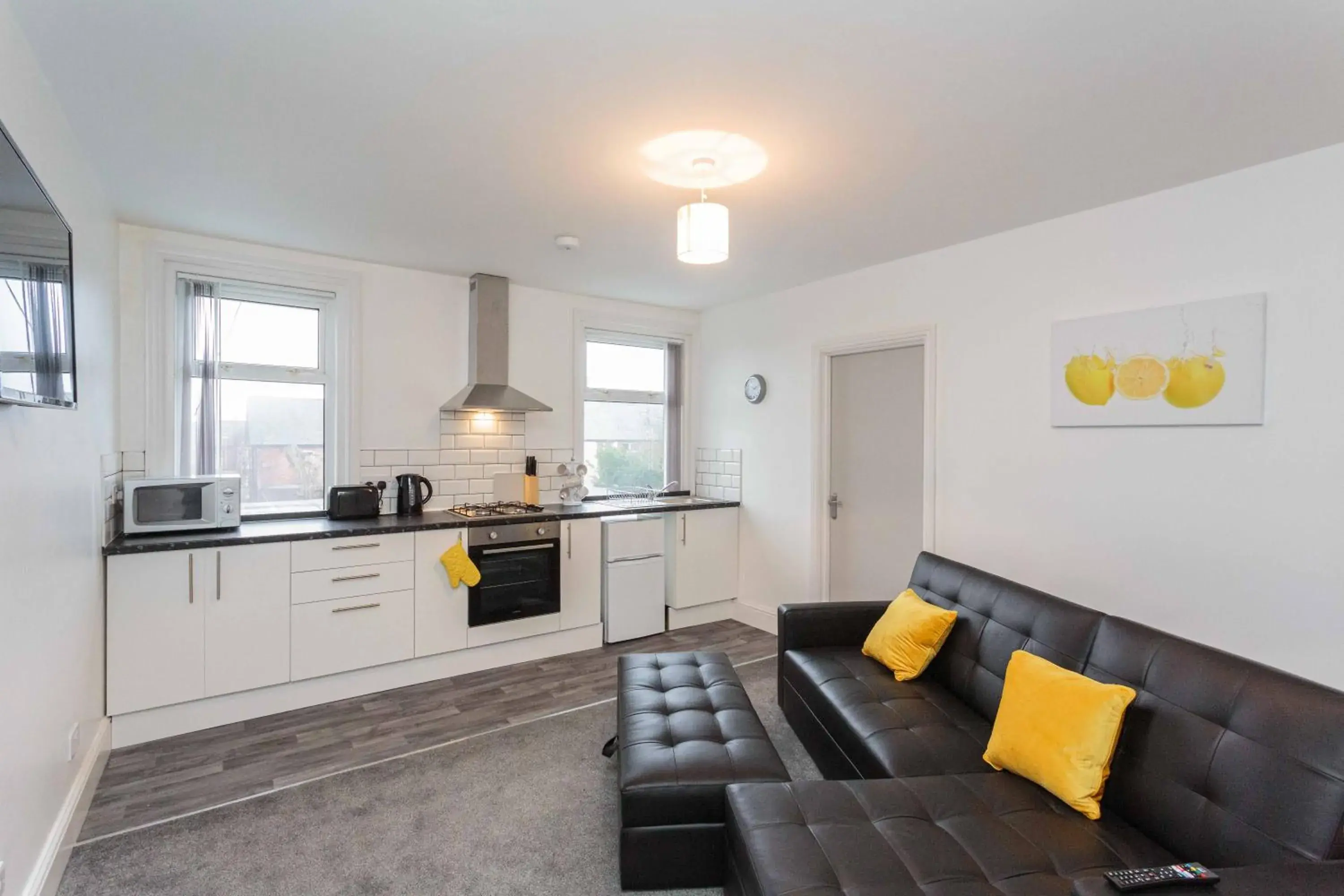 Living room, Kitchen/Kitchenette in Cherry Property - Hornby Road