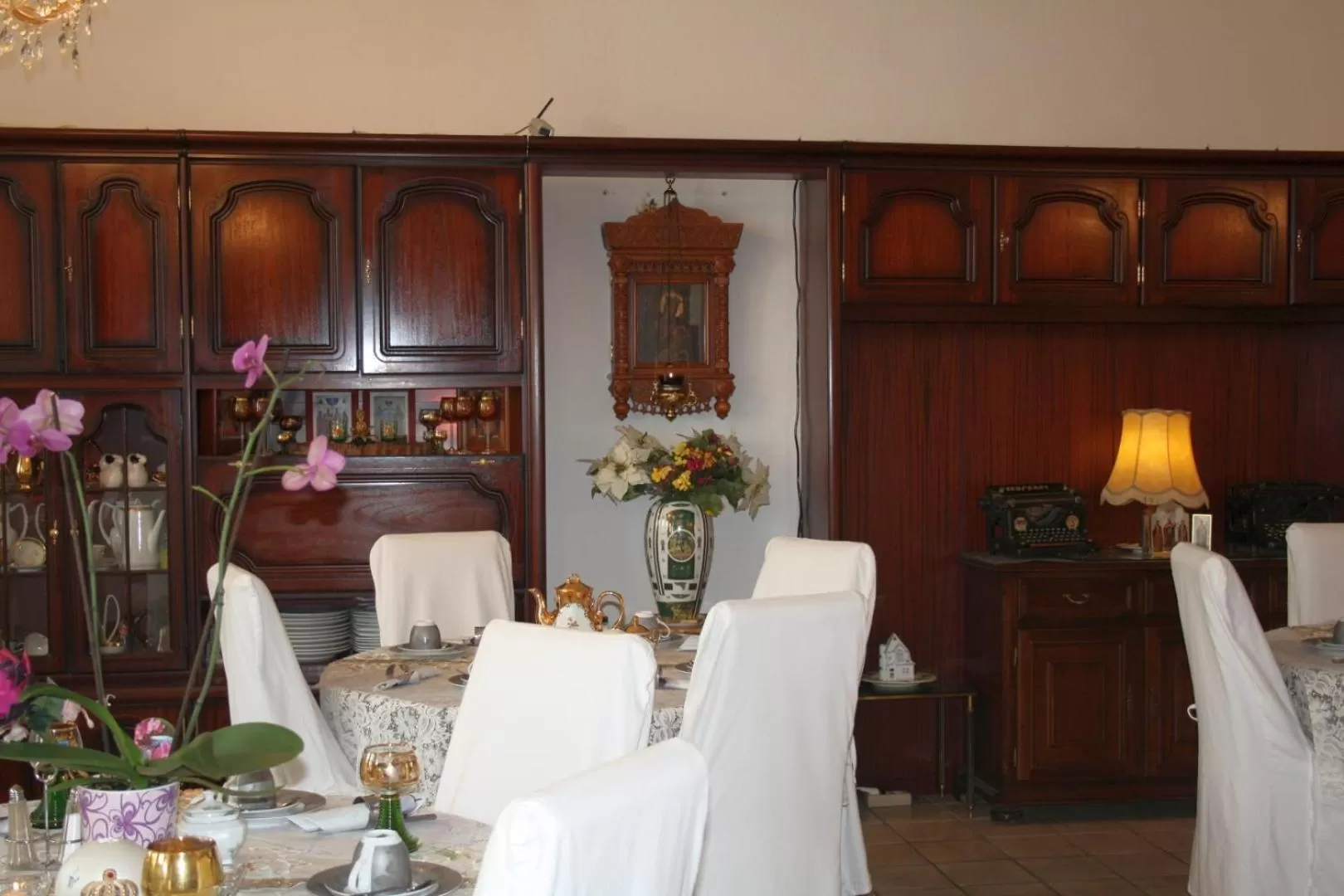 Other in Hotel Attaché