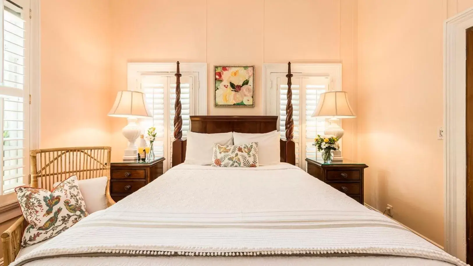 Bed in Old Town Manor
