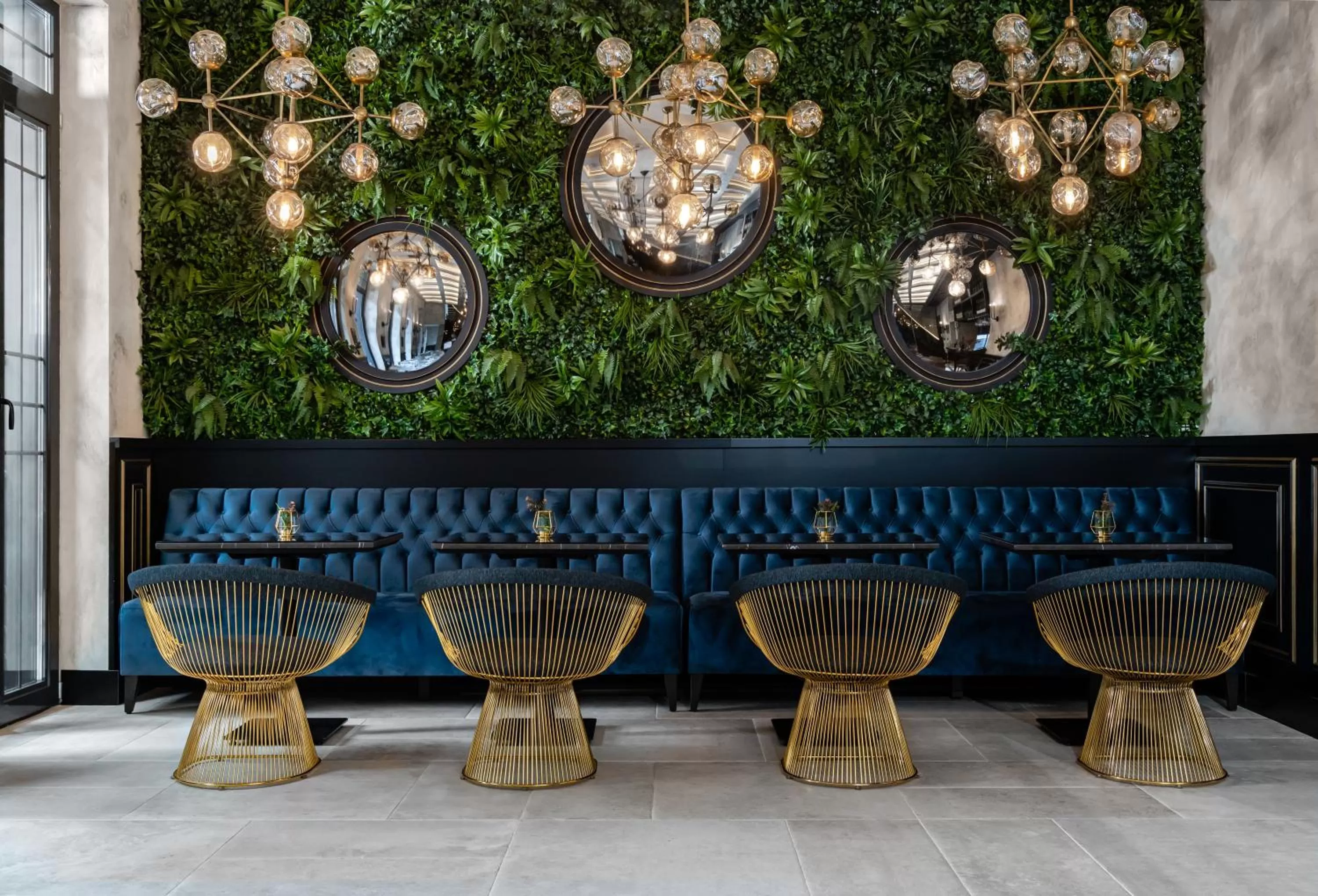 Restaurant/places to eat in Industrial 1853.