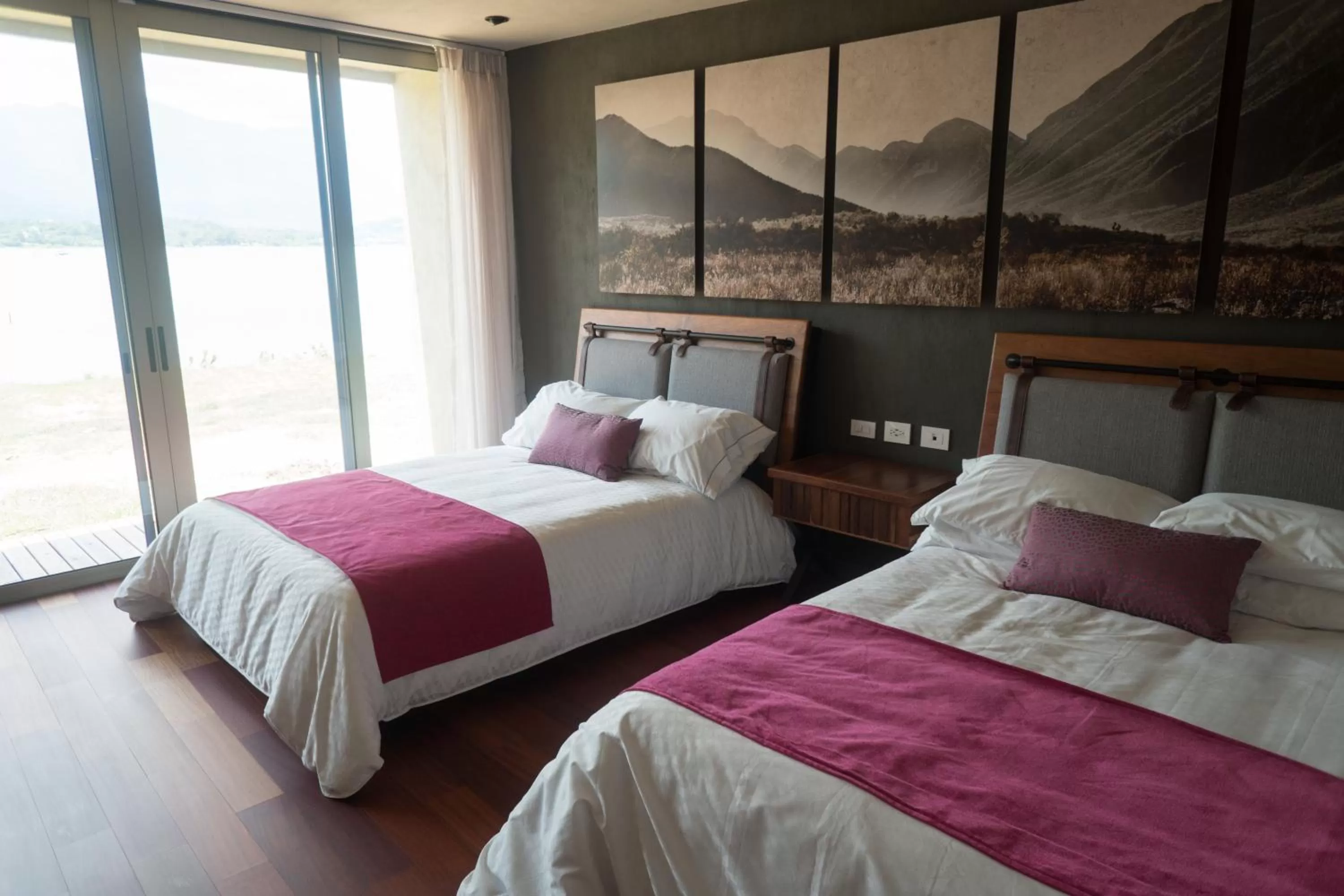 Photo of the whole room, Bed in Gamma Monterrey Rincon de Santiago