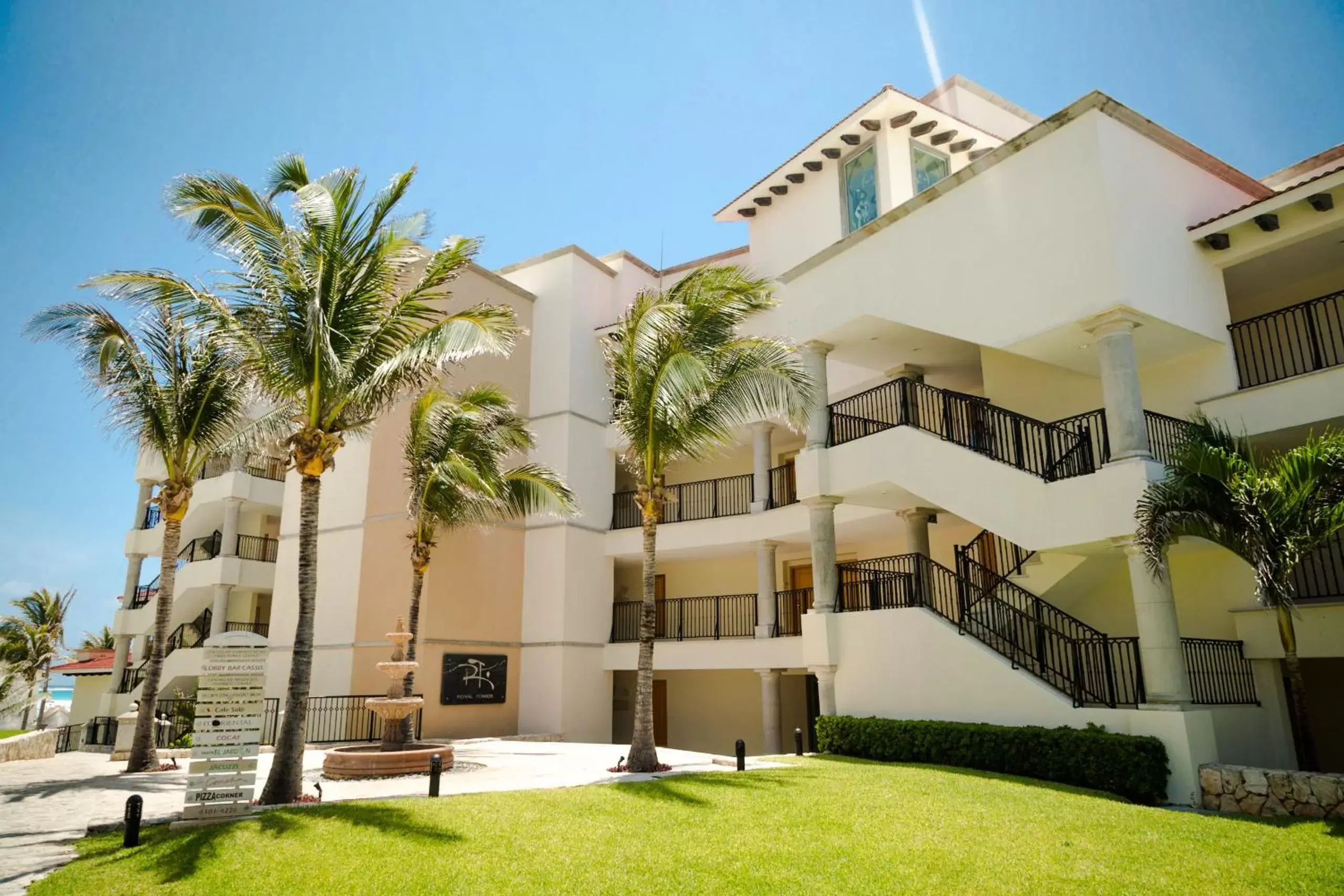 Property Building in Grand Park Royal Cancun