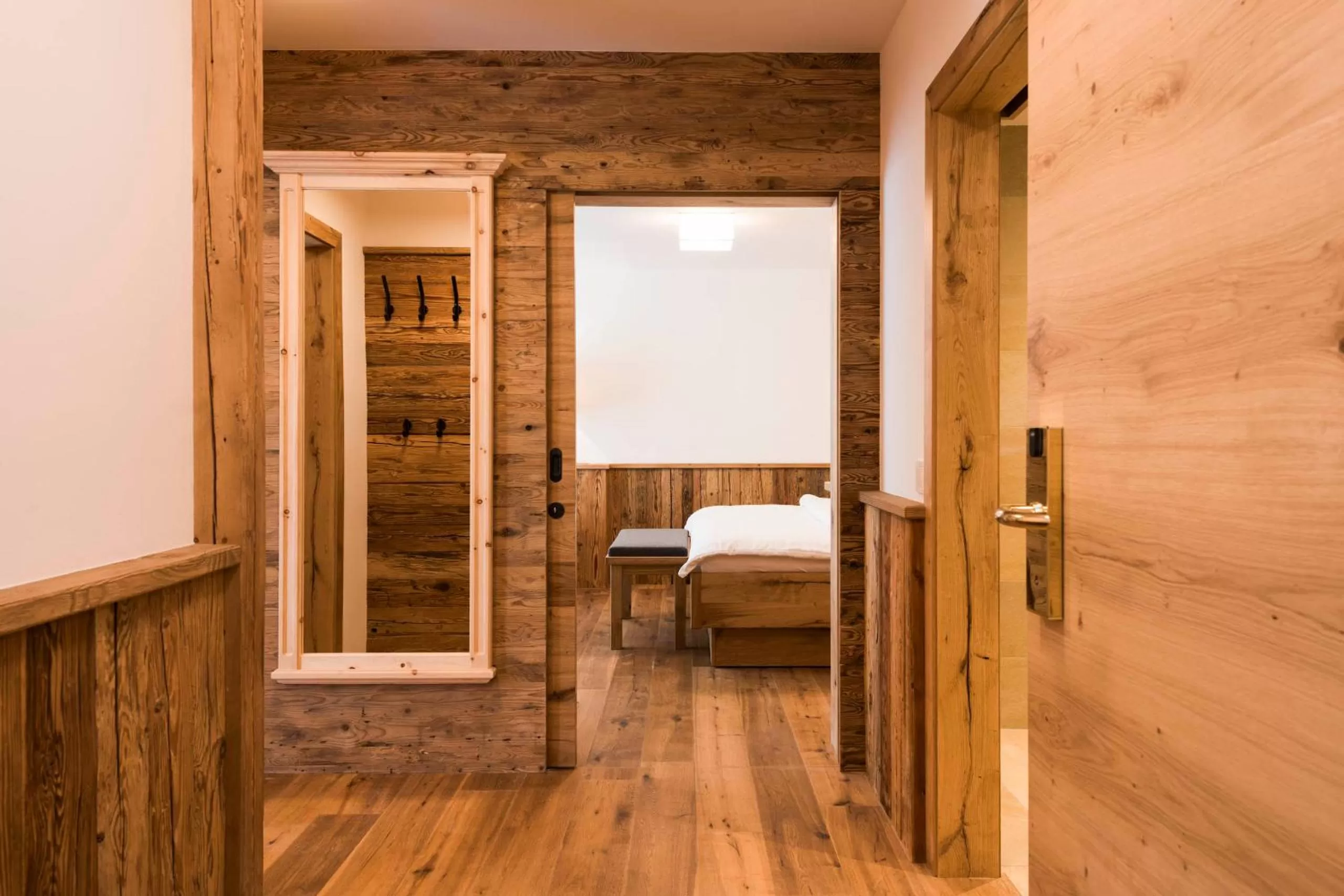 Facade/entrance, Bed in Hotel Stubaierhof