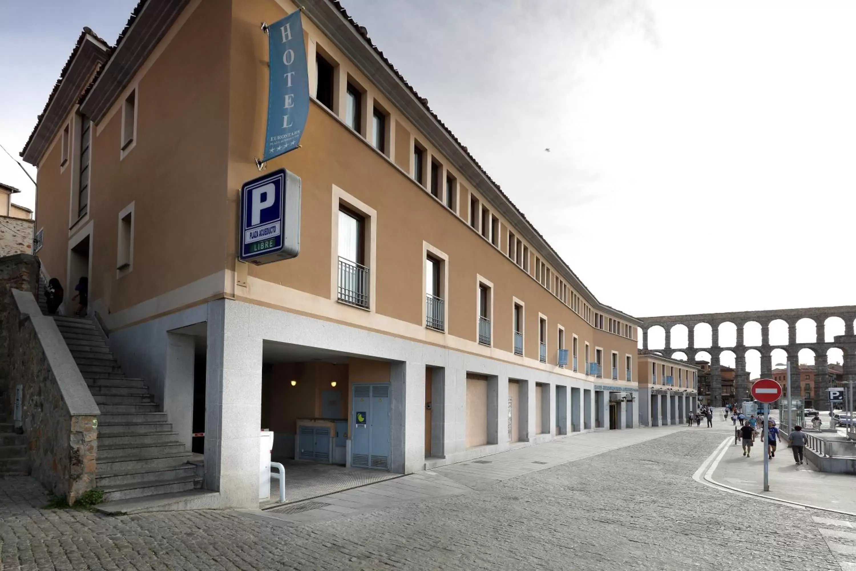 Property Building in Eurostars Plaza Acueducto