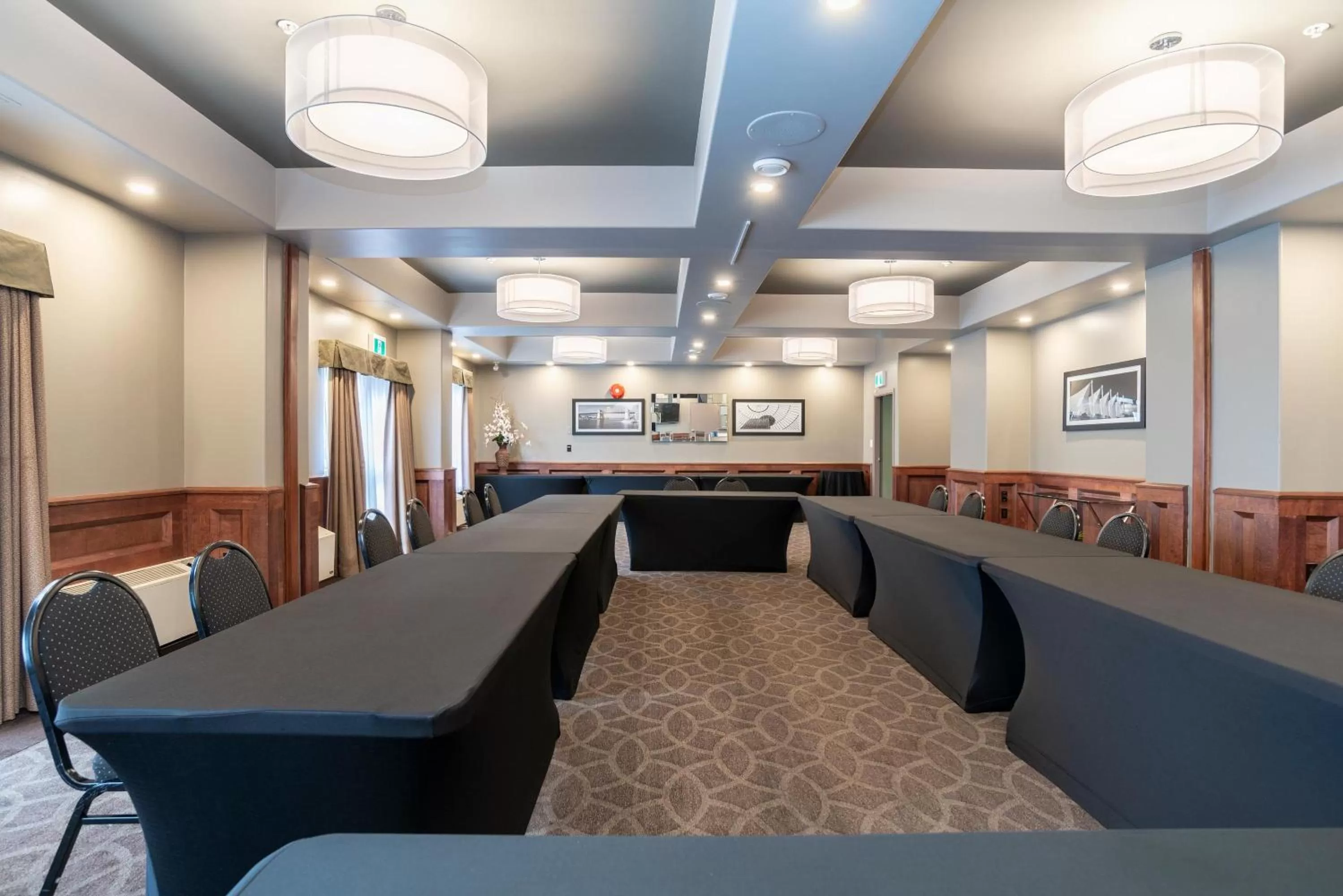 Meeting/conference room in Sandman Hotel Vancouver Airport