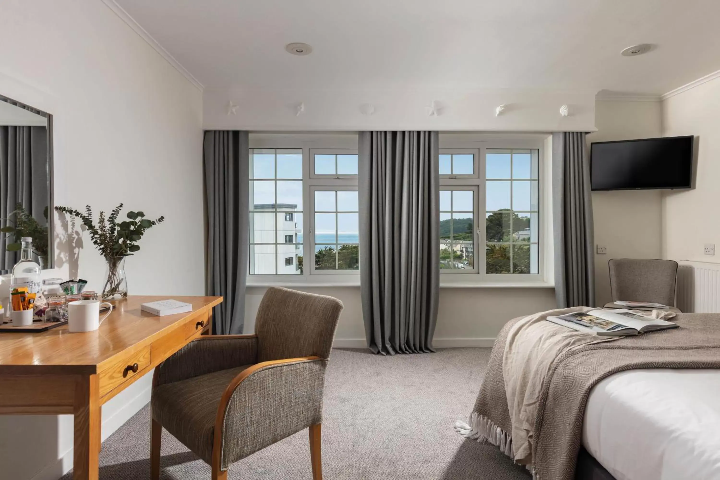 View (from property/room), Bed in St Michaels Resort, Falmouth View (from property/room), Bed in St Michaels Resort, Falmouth