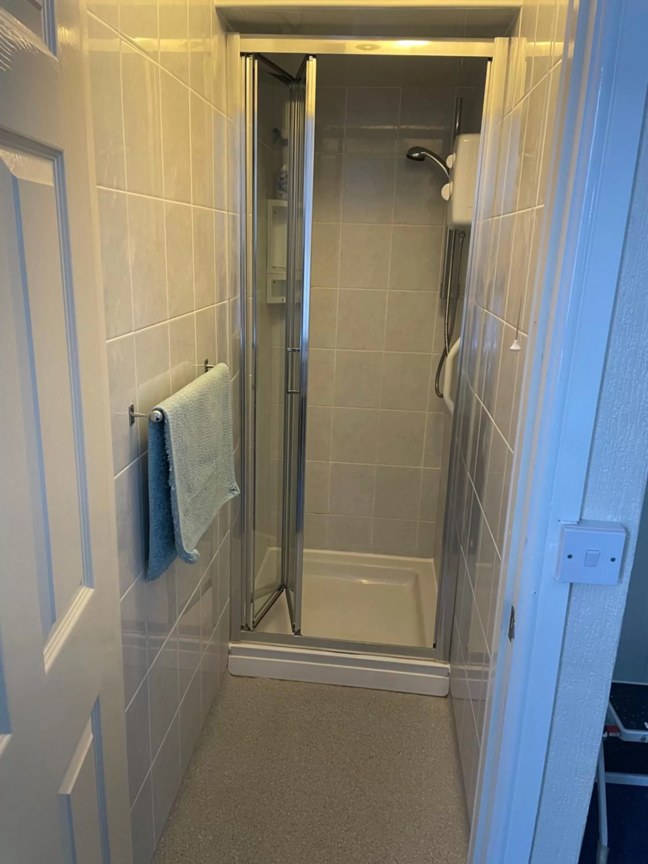 Bathroom in Ivydene Guest House