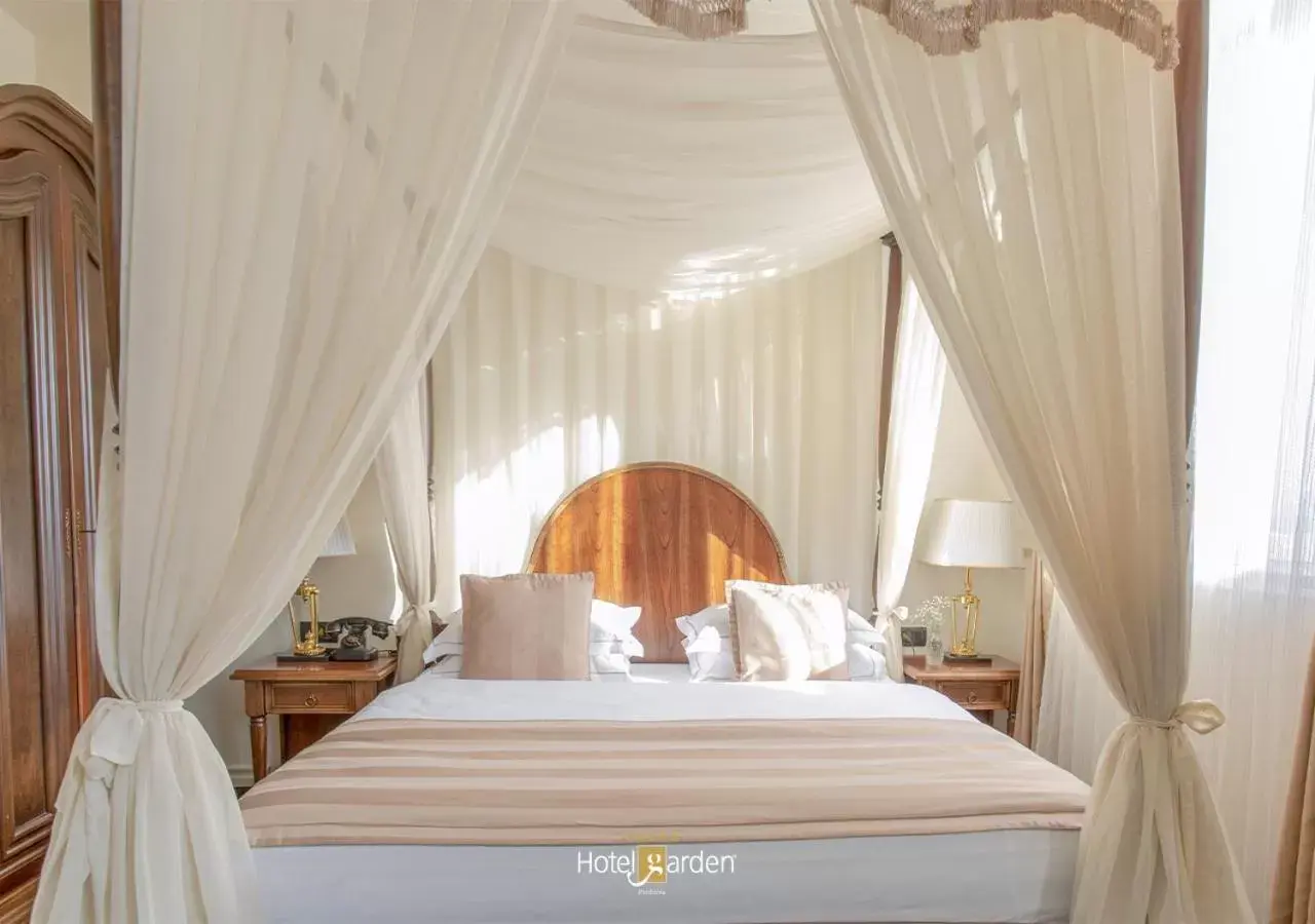 Bedroom, Bed in Hotel Garden Bedroom, Bed in Hotel Garden