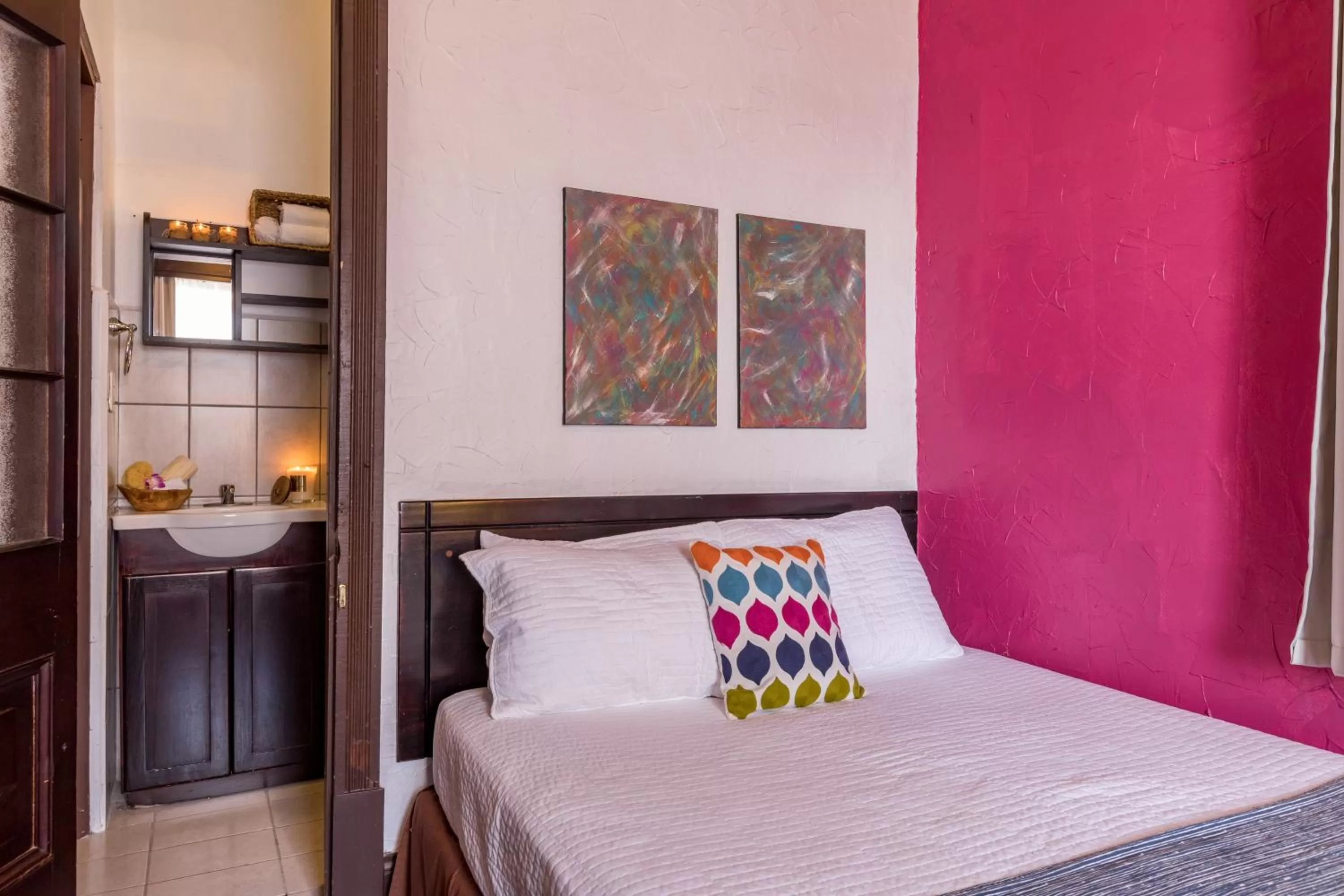 Photo of the whole room, Bed in ALAJUELA CITY Hotel & Guest House