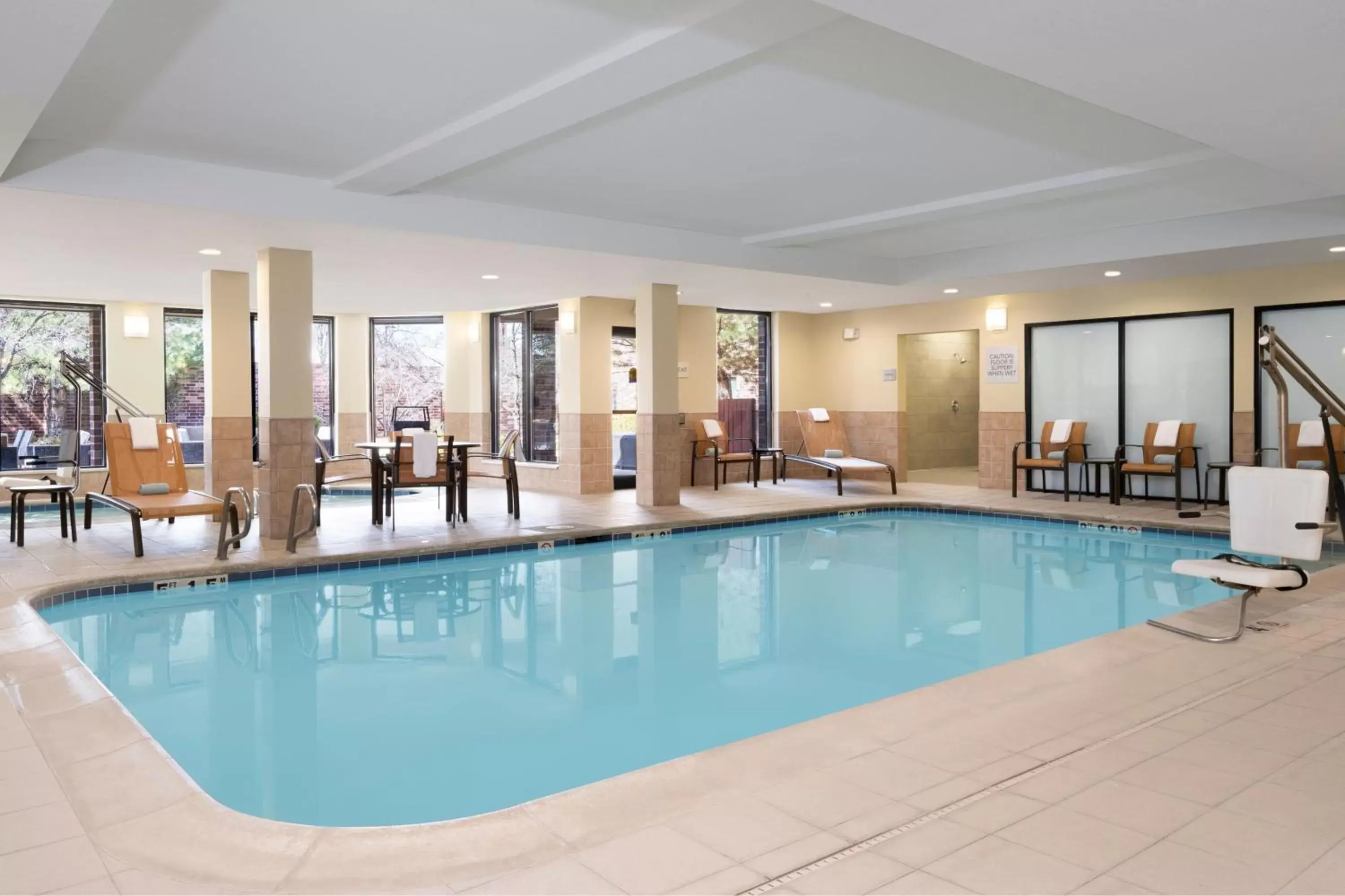 Swimming Pool in Courtyard Salt Lake City Airport