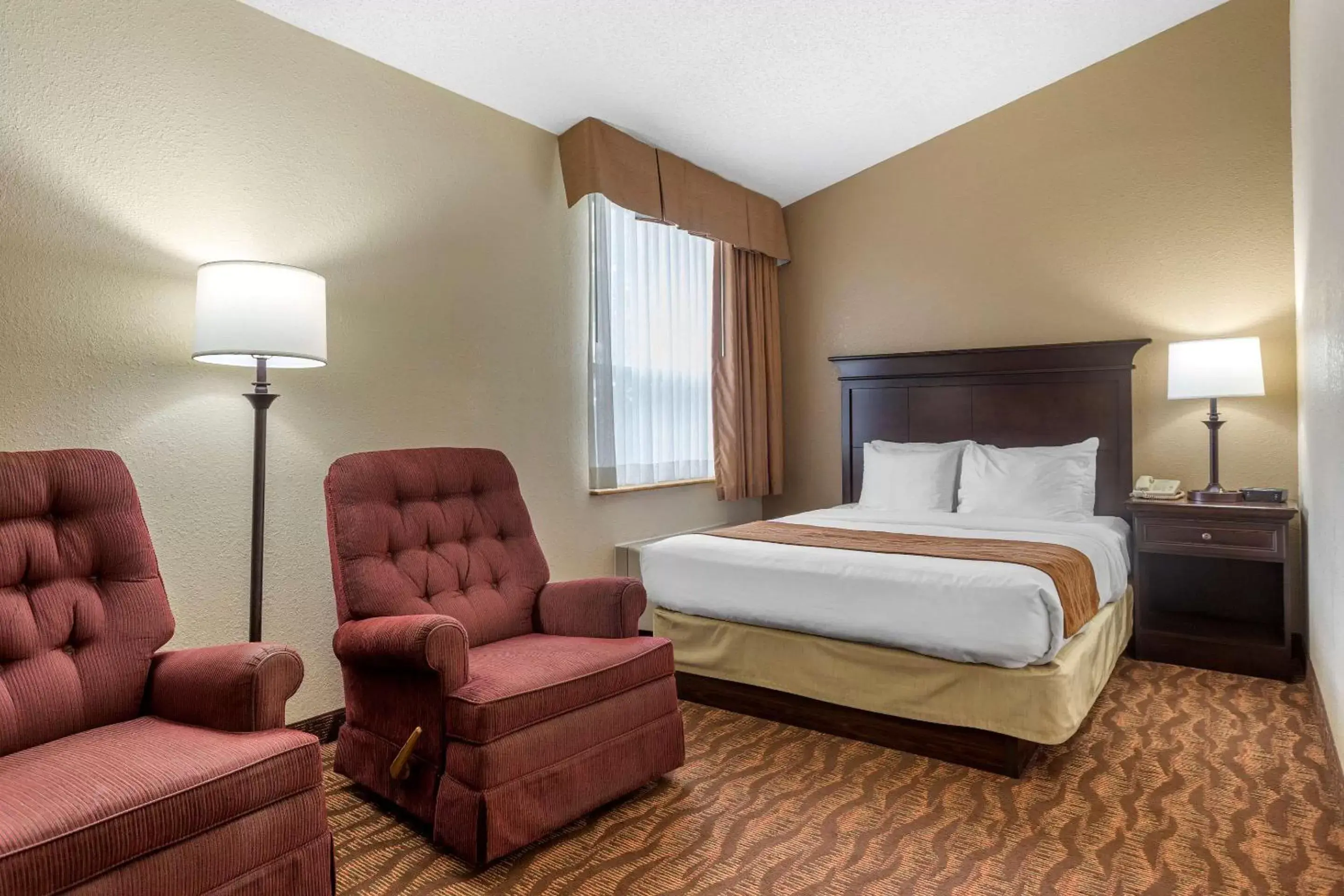 Photo of the whole room in Comfort Inn at Thousand Hills