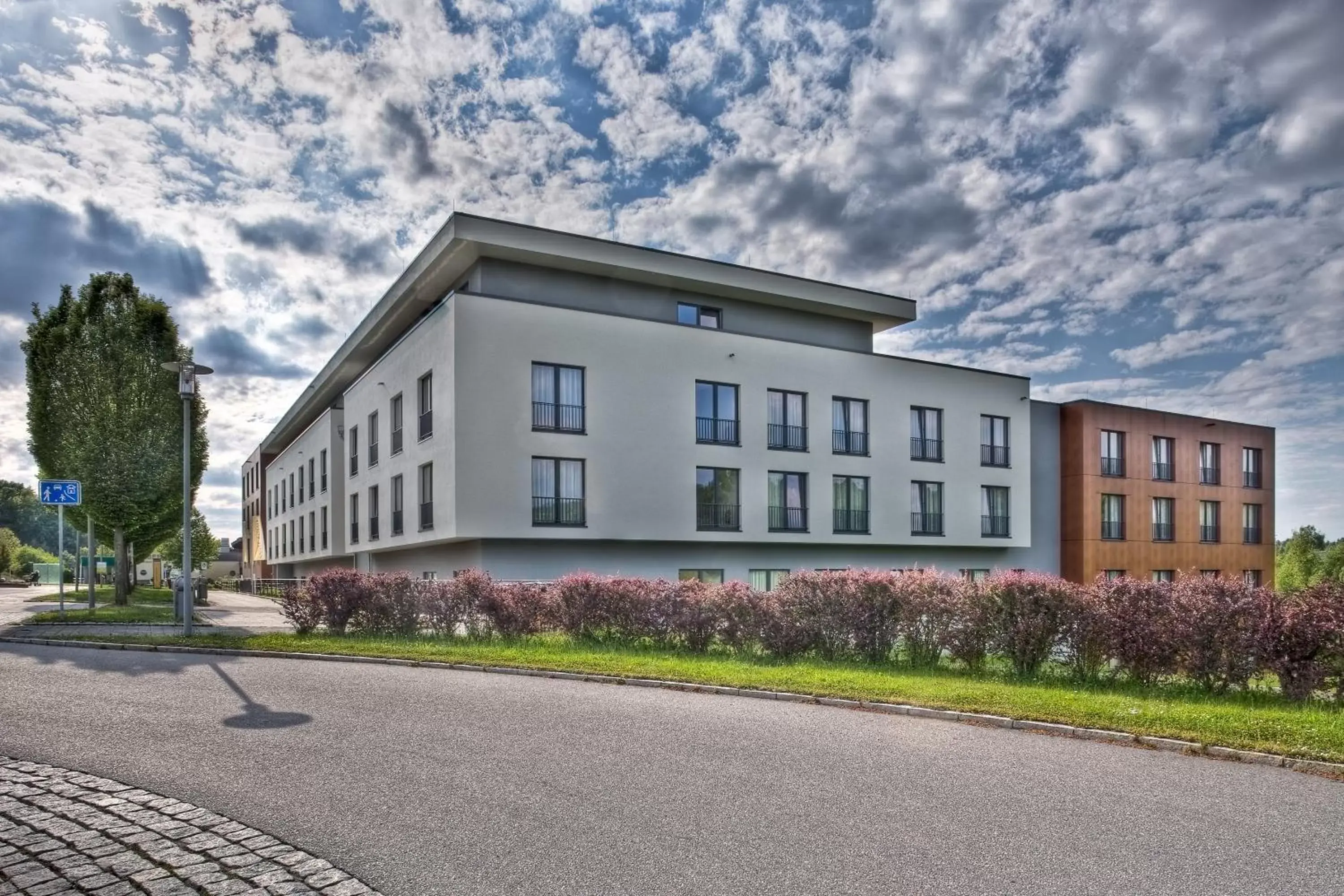 Facade/entrance, Property Building in Santé Royale Hotel- & Gesundheitsresort Warmbad Wolkenstein