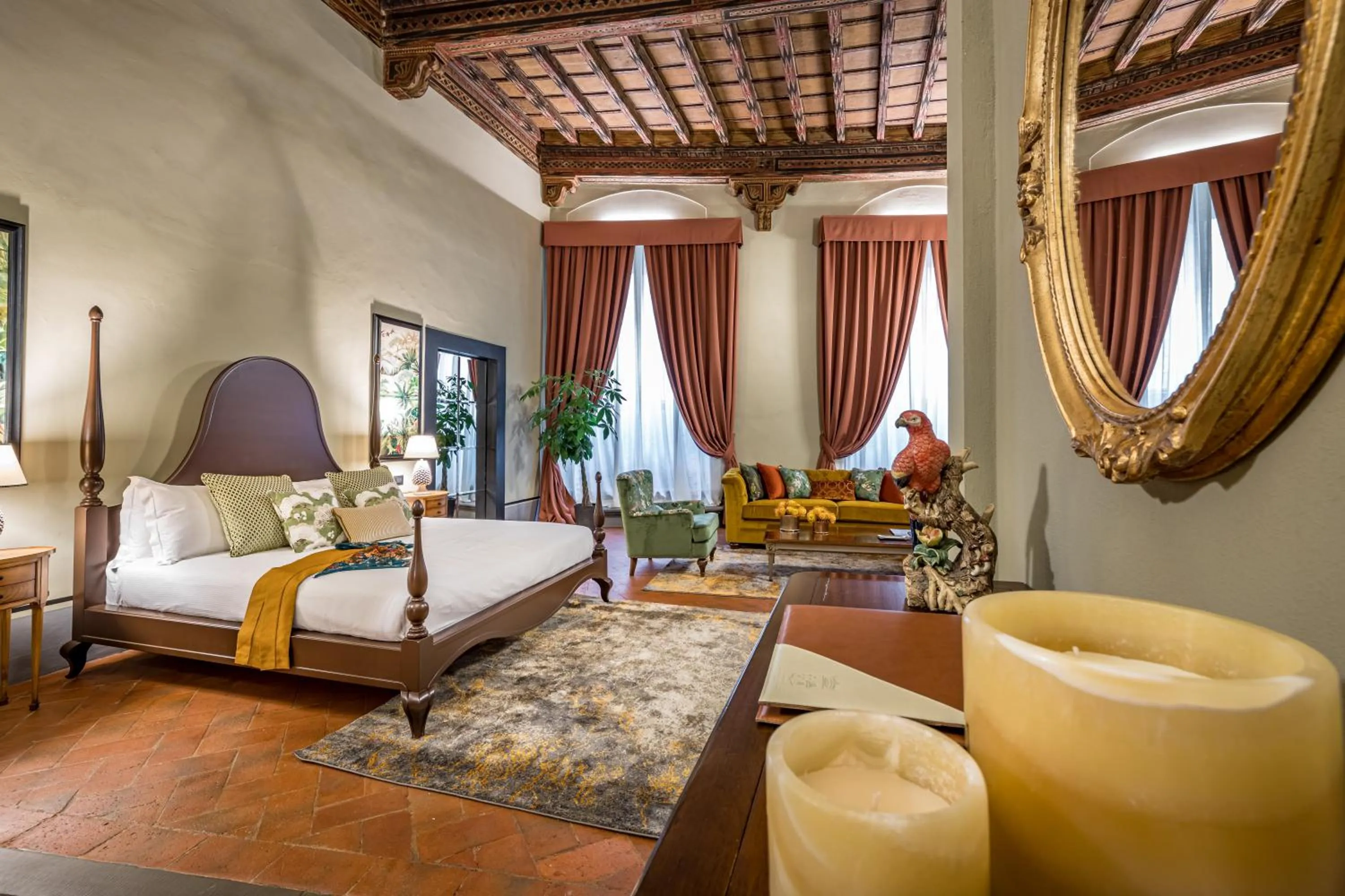 Bed in Palazzo Bianca Cappello Residenza d'Epoca