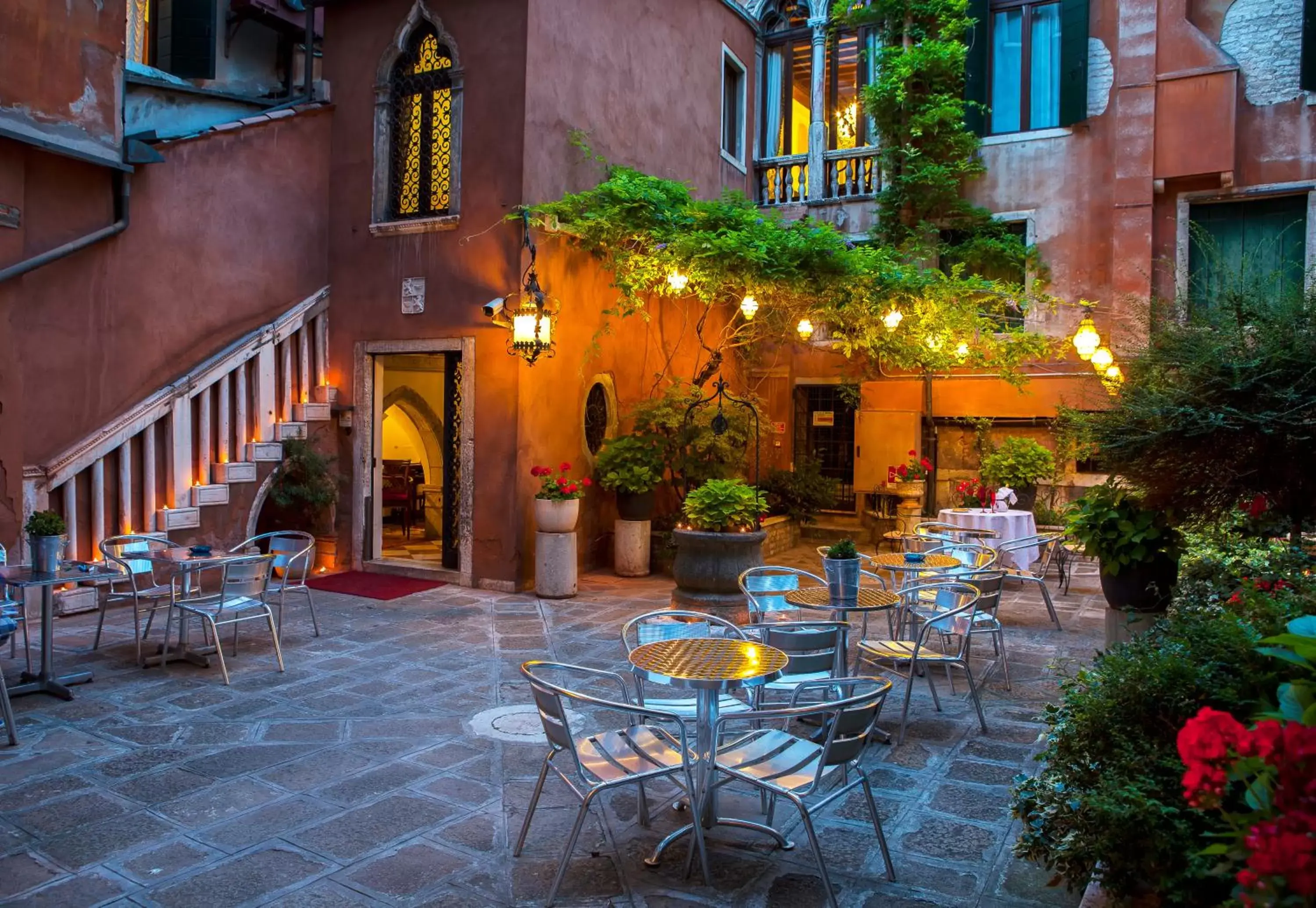 Patio, Patio/Outdoor Area in Hotel San Moisè