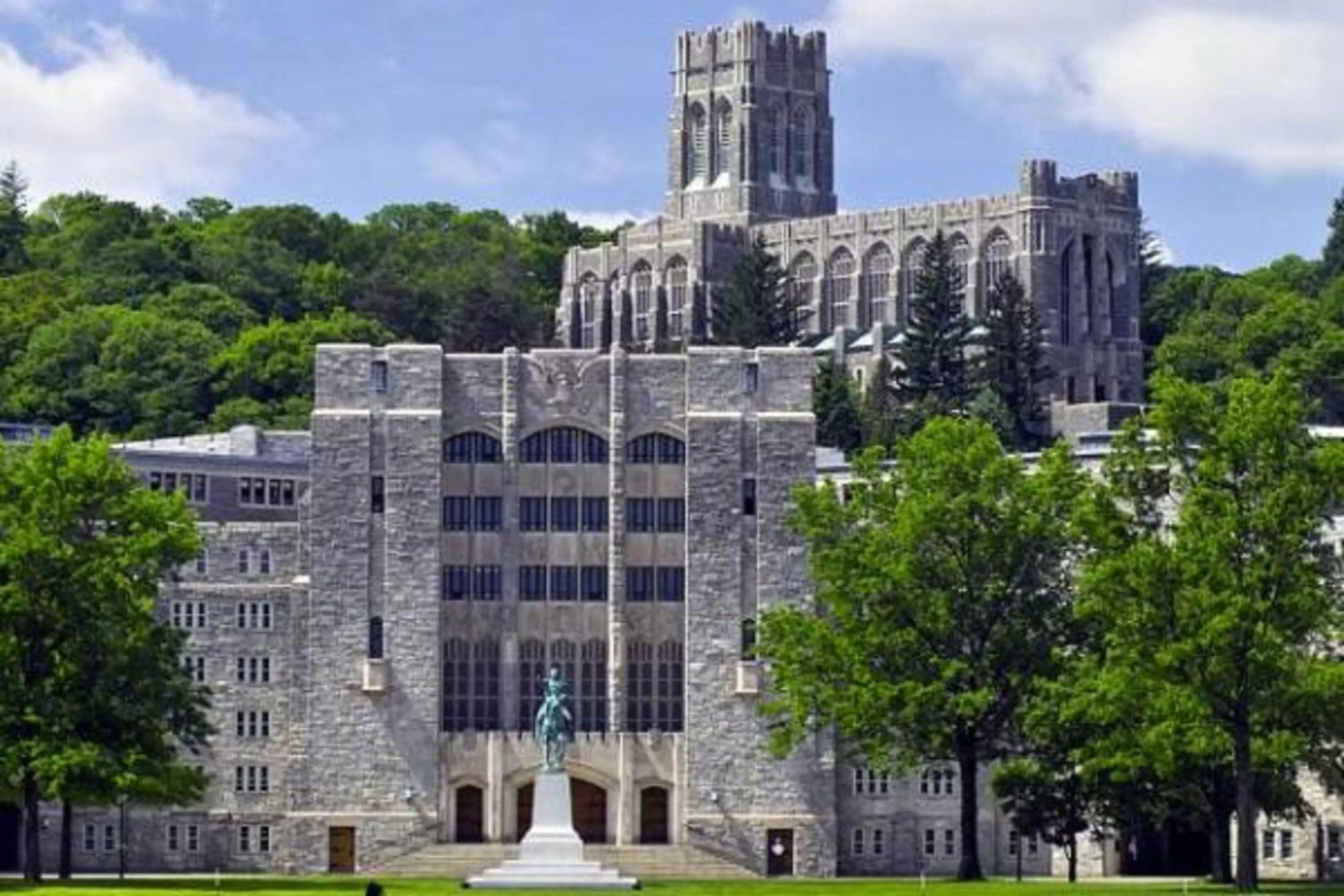 Area and facilities in Holiday Inn Express Hotel & Suites West Point-Fort Montgomery by IHG