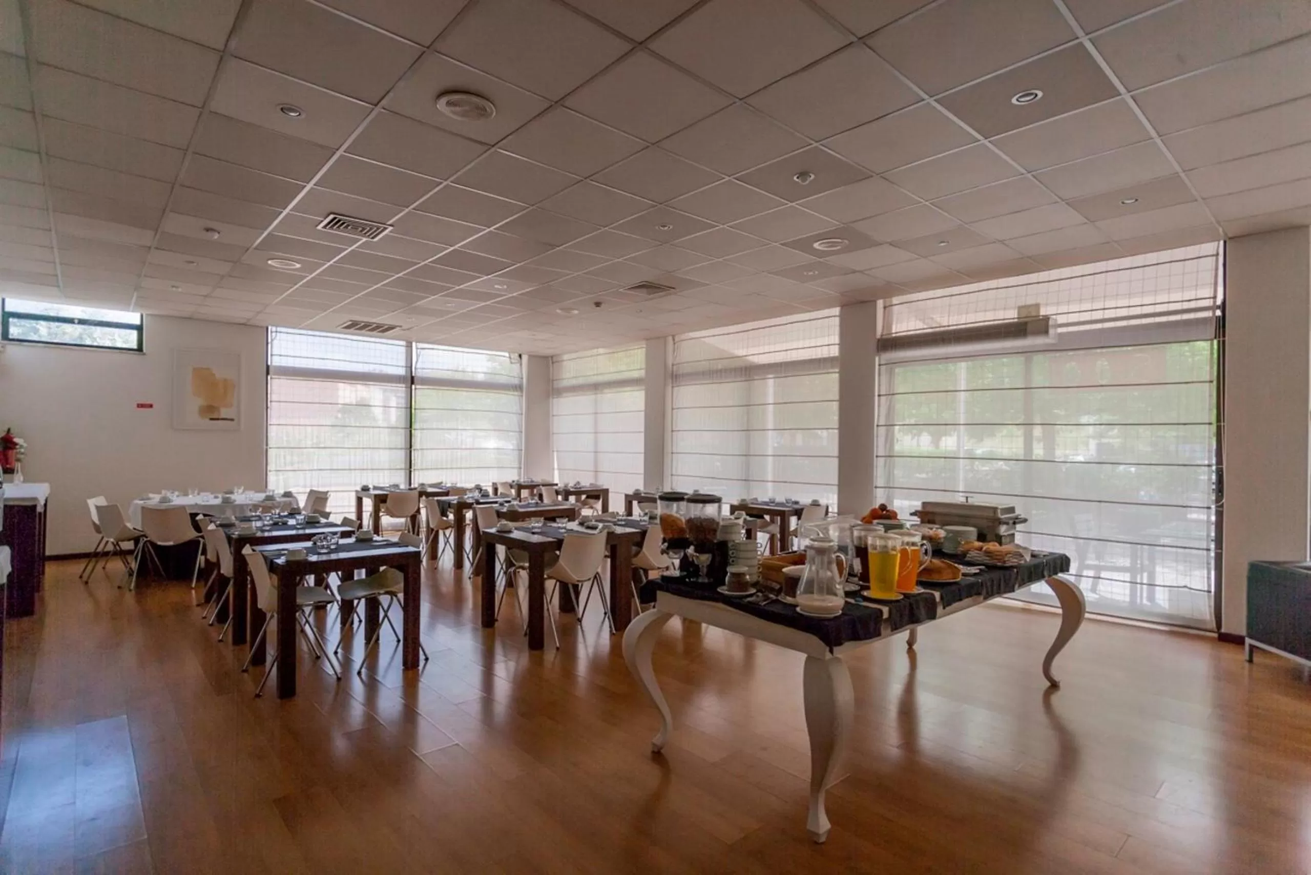 Buffet breakfast in Hotel Umu