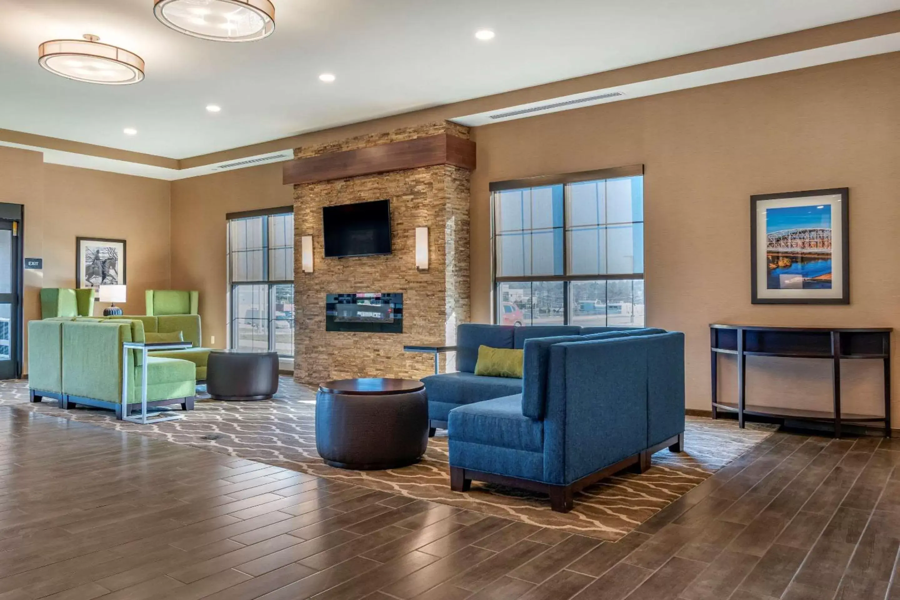 Lobby or reception, Seating Area in Comfort Suites Camp Hill-Harrisburg West