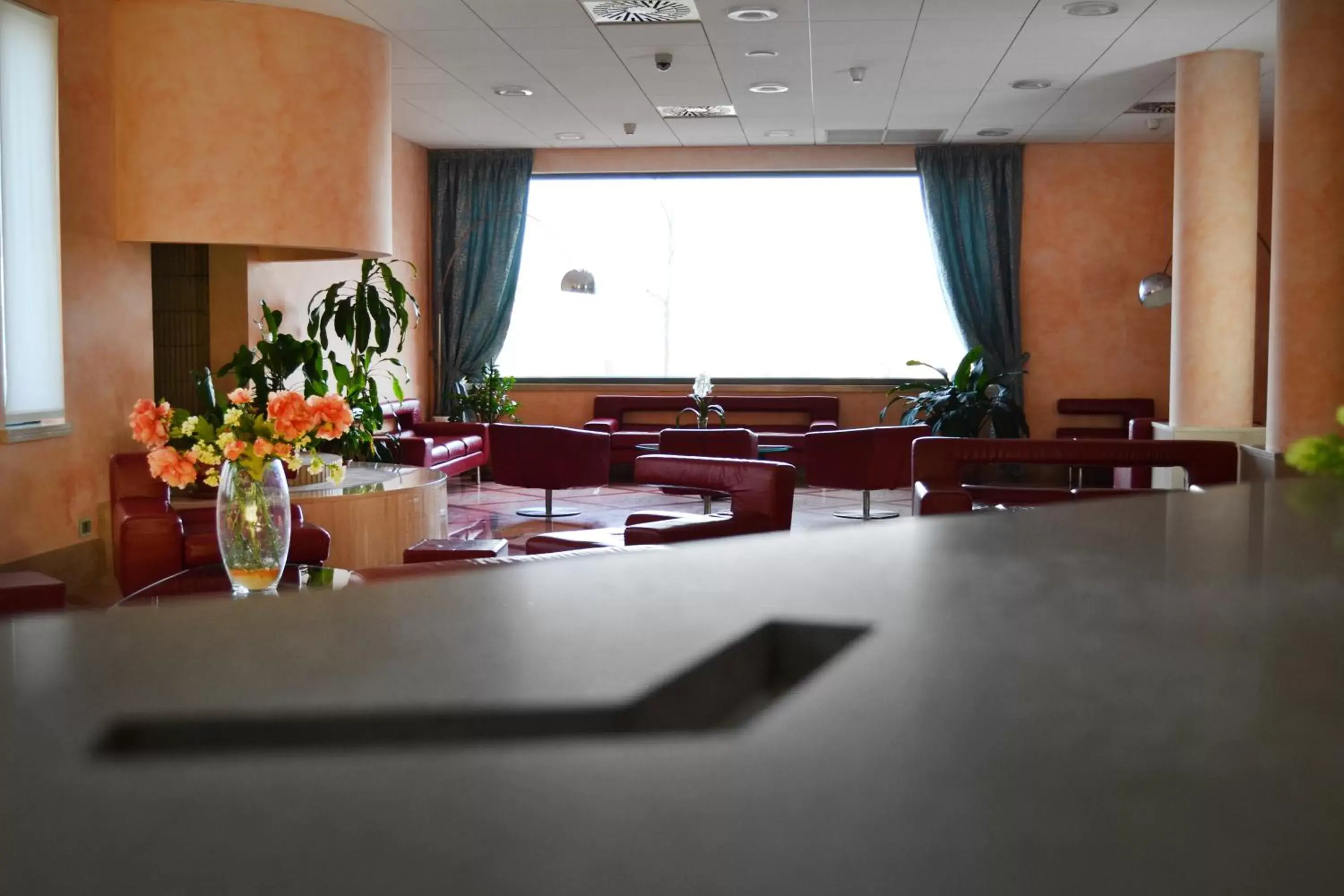 Communal lounge/ TV room in don guglielmo panoramic Hotel & Spa