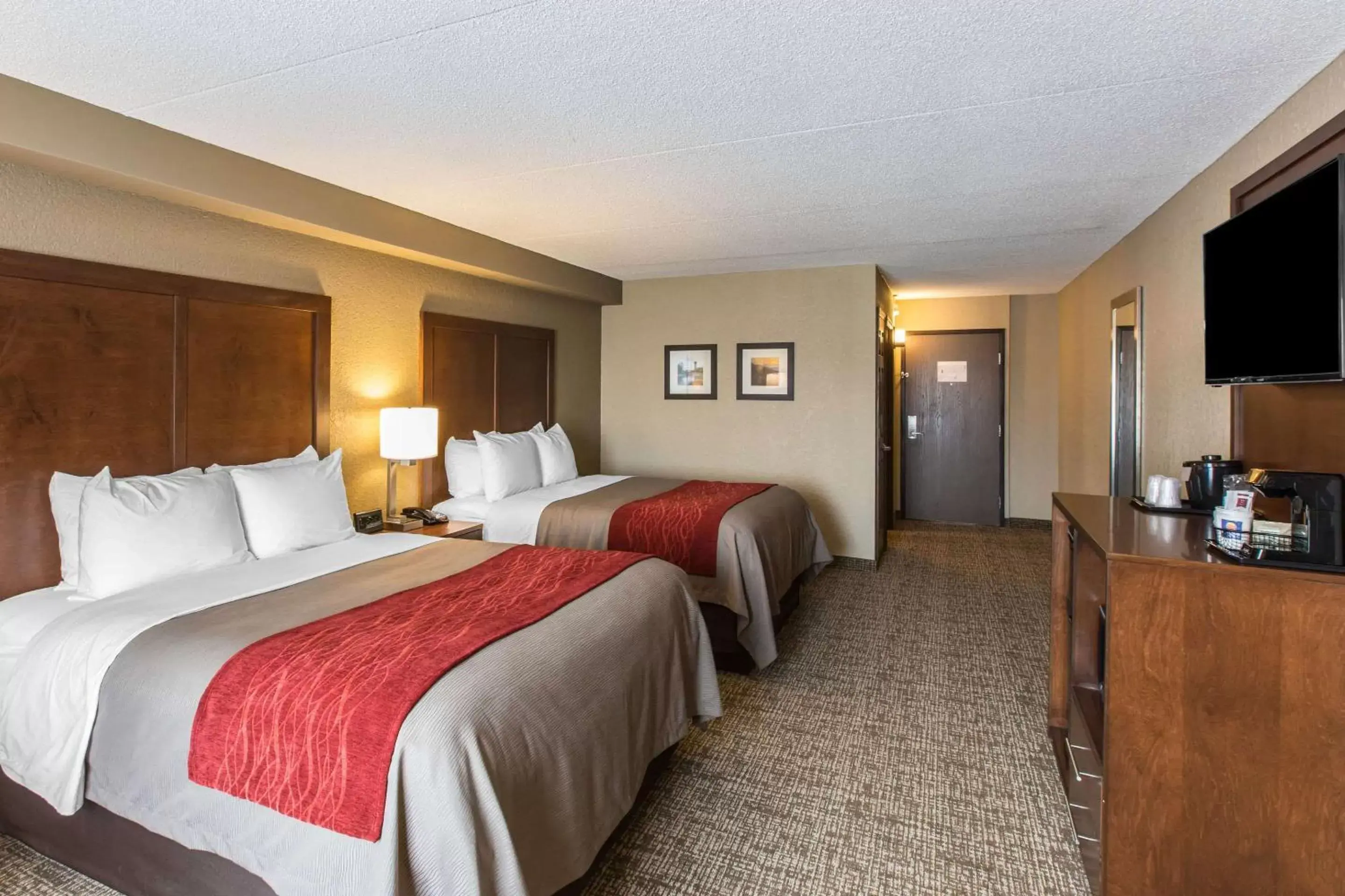 Photo of the whole room in Comfort Inn & Suites Knoxville West