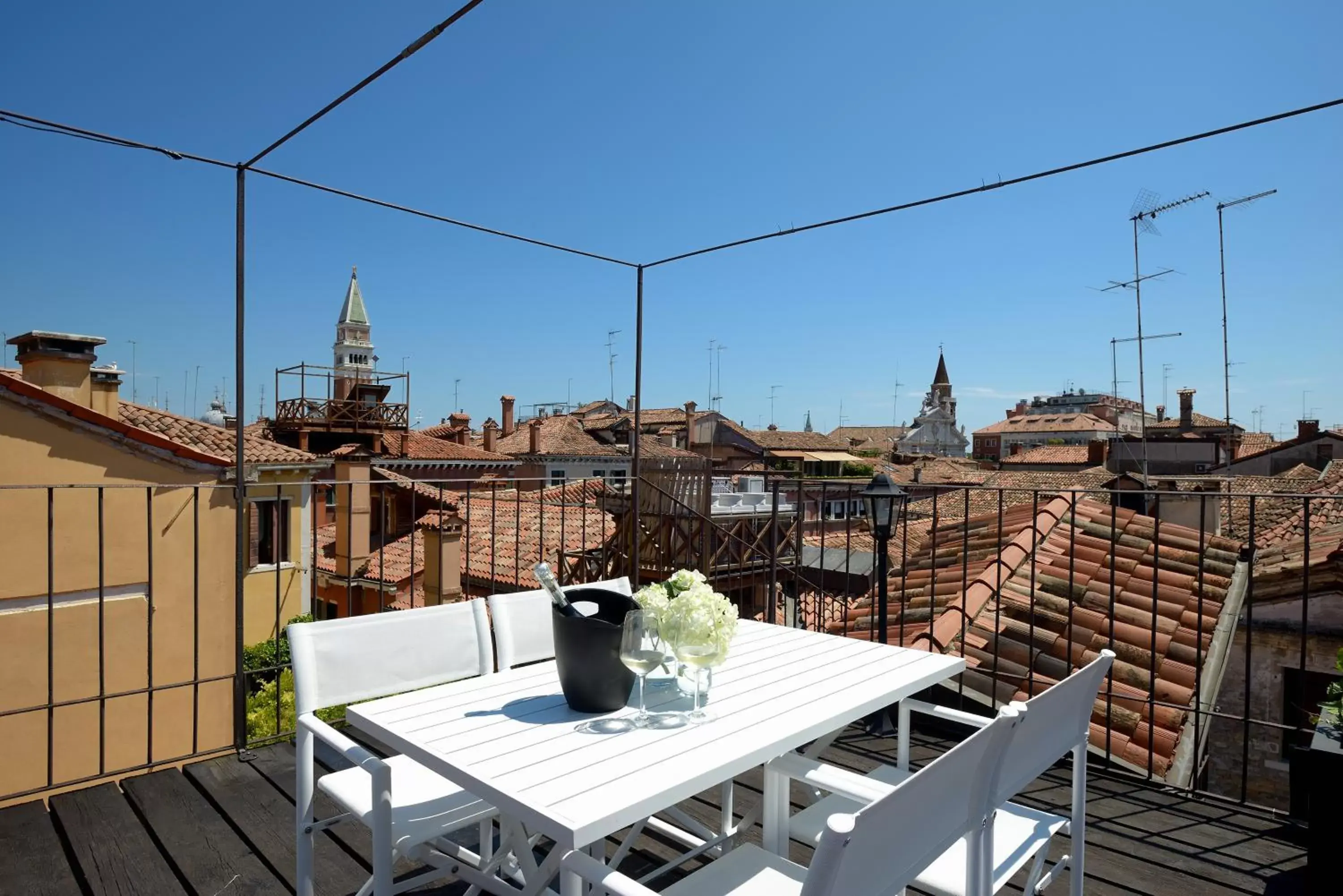 Balcony/Terrace in Residence La Fenice