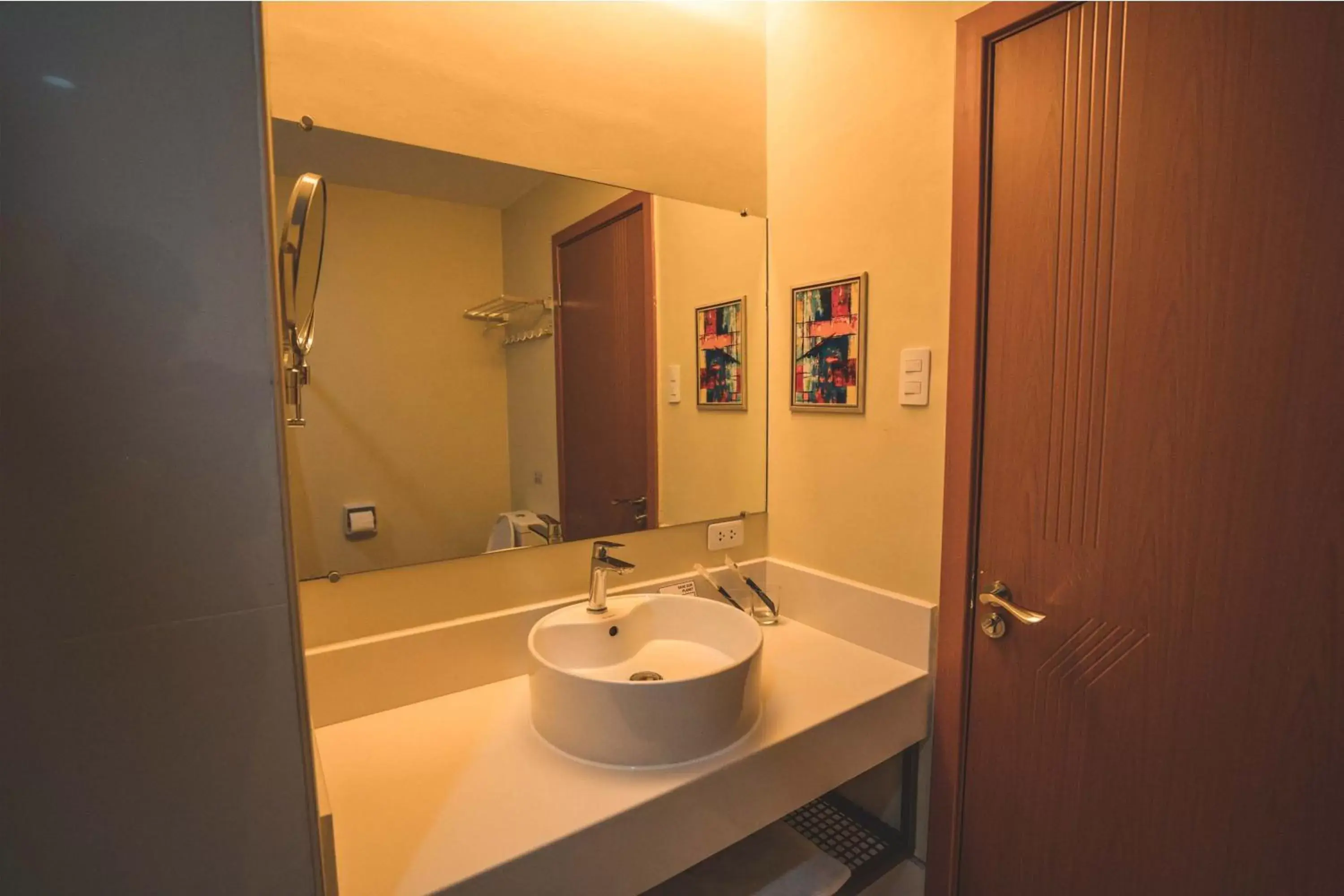 Bathroom in Henia Hotel