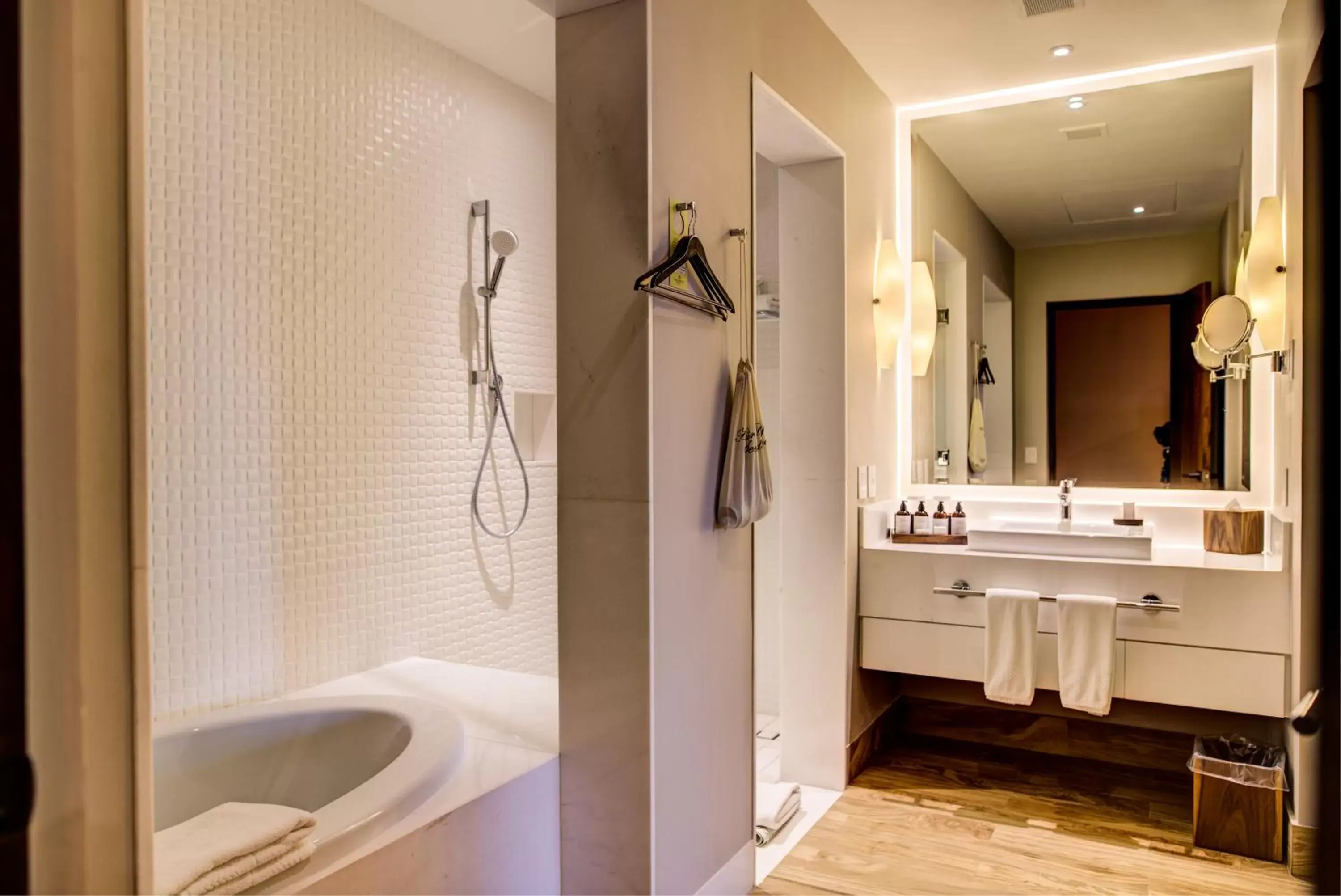Shower, Bathroom in Pueblo Bonito Pacifica Golf & Spa Resort - All Inclusive - Adults Only