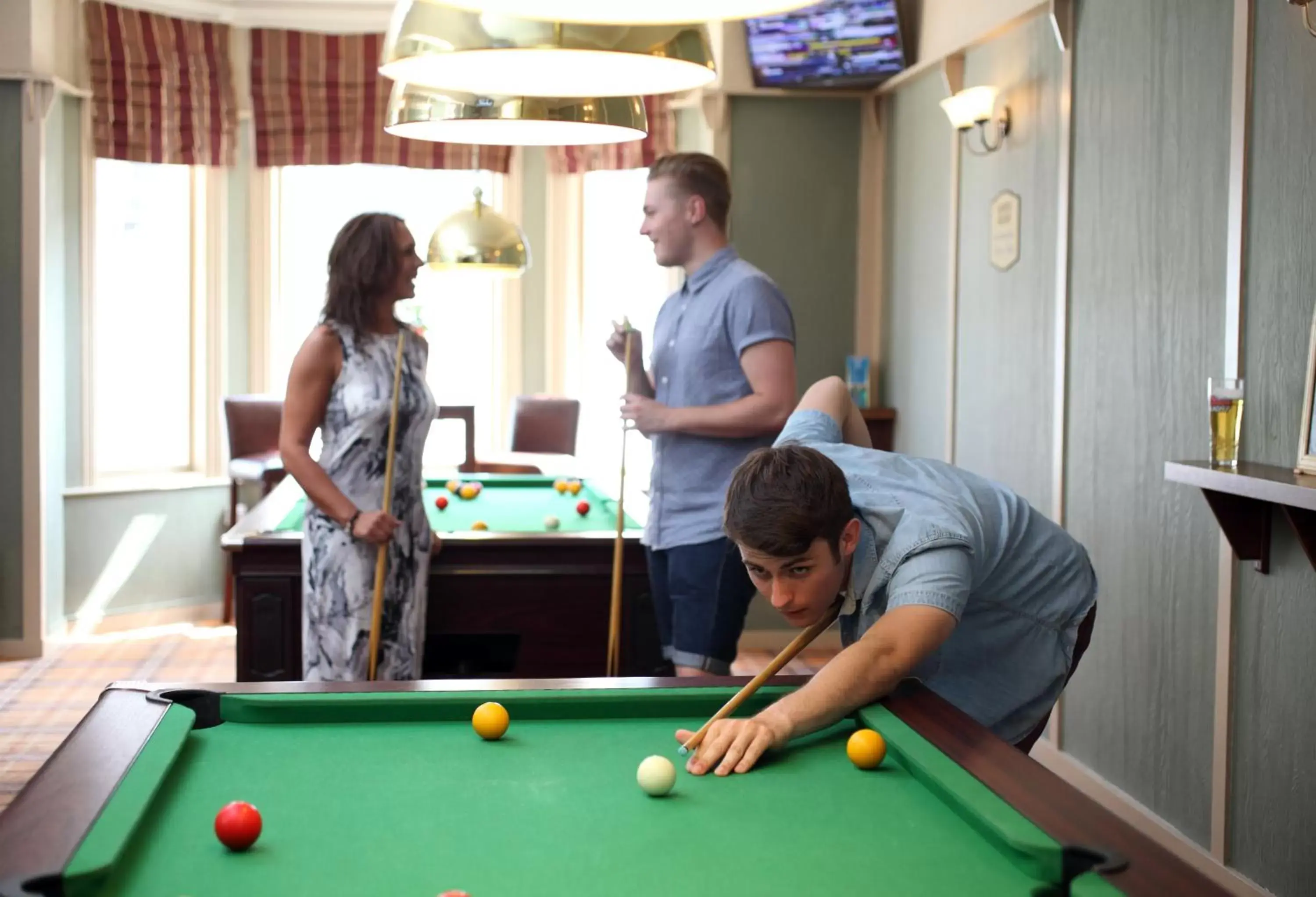 Game Room, Billiards in Prom Hotel