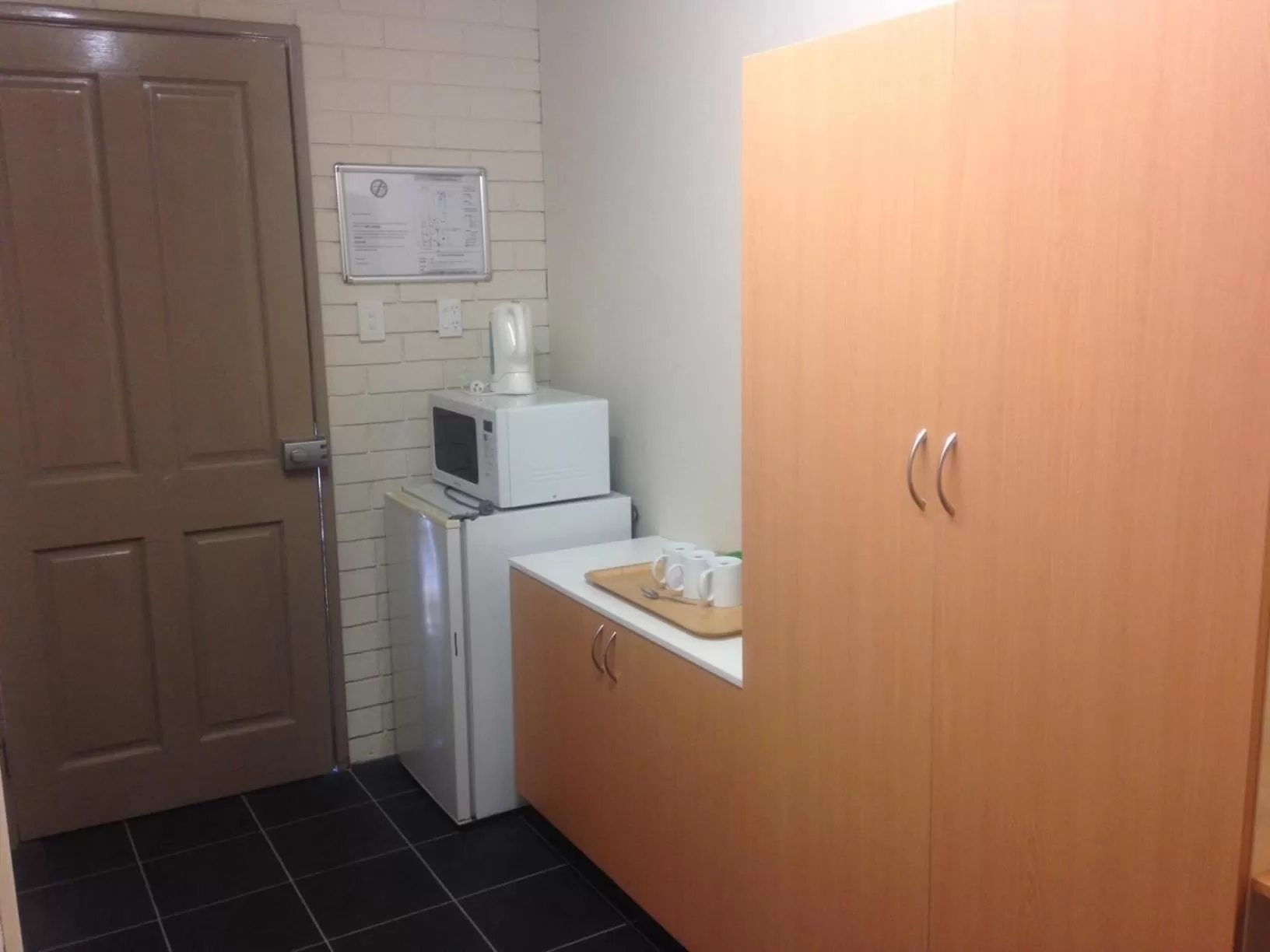 Coffee/tea facilities in Budget Motel