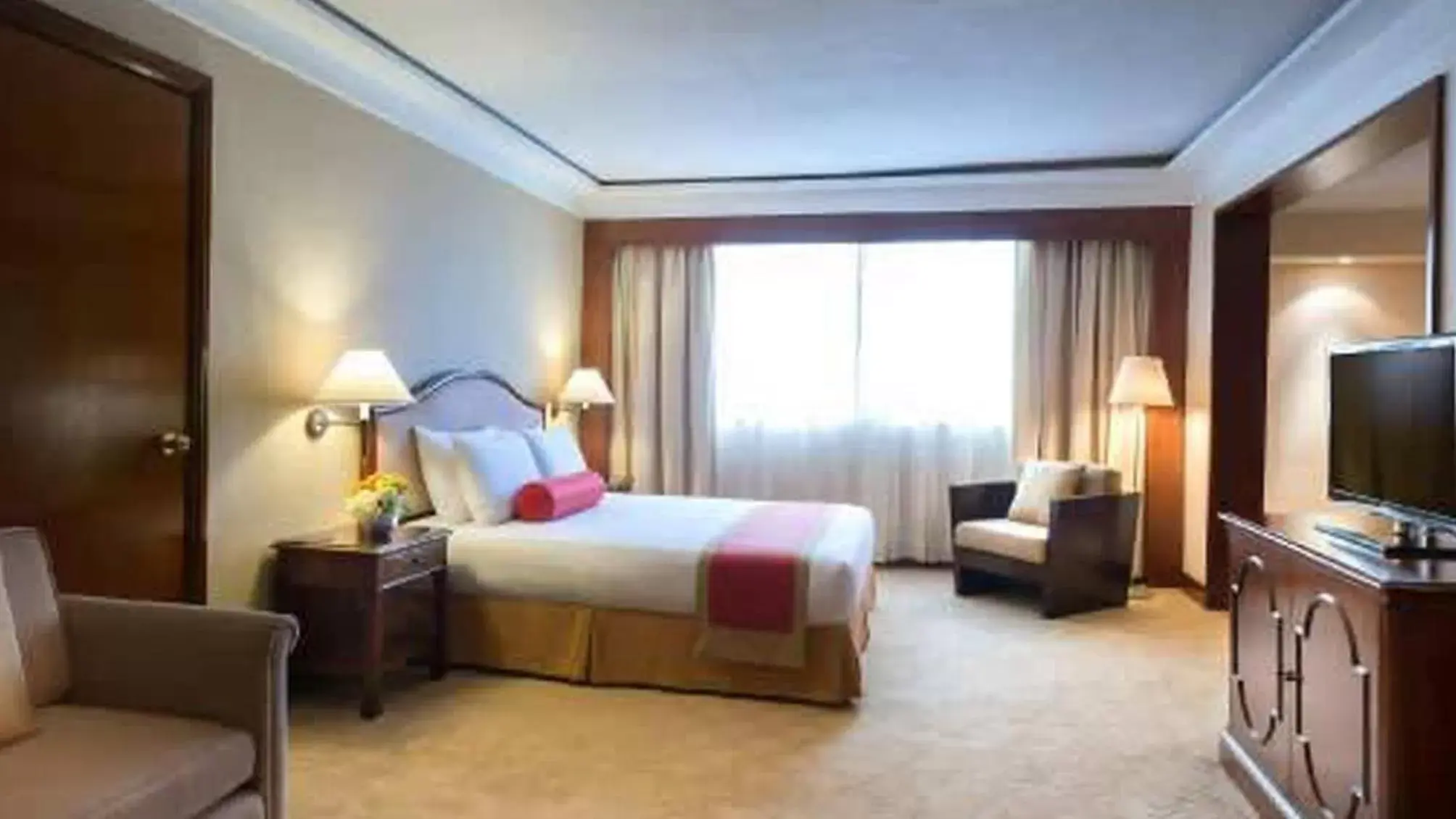 Bedroom in Marco Polo Plaza Cebu