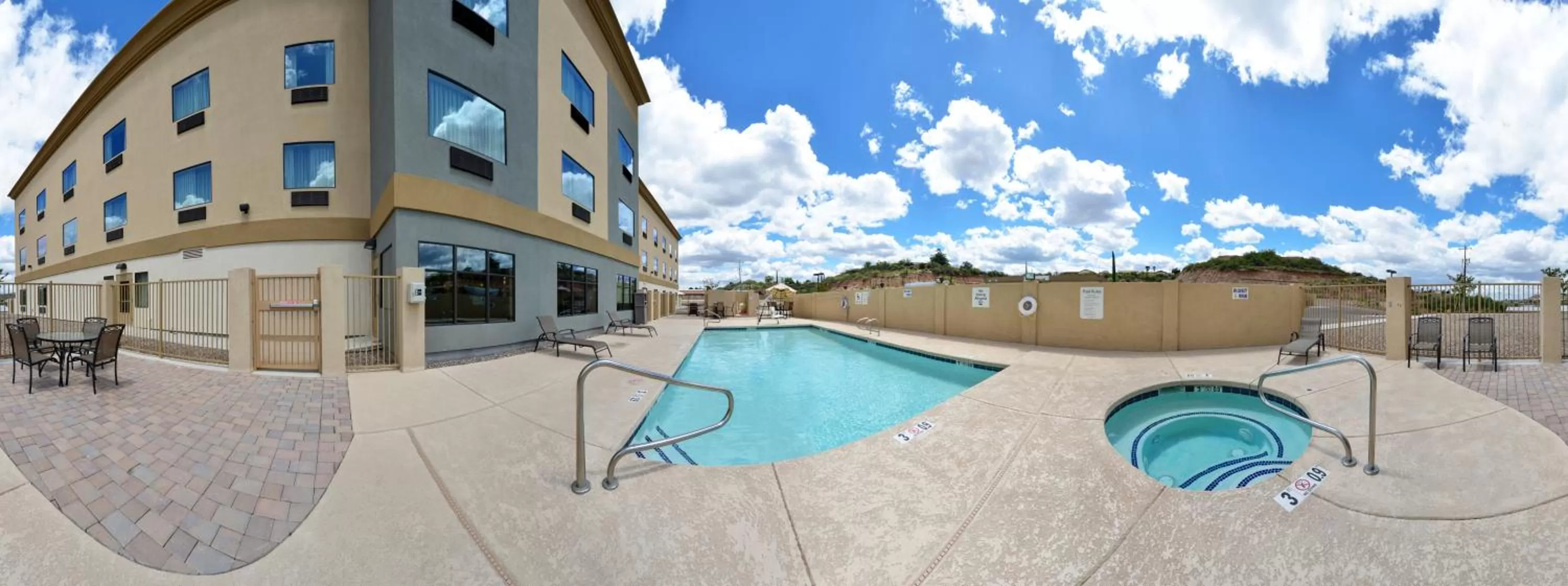 Property building in Holiday Inn Express & Suites Globe by IHG