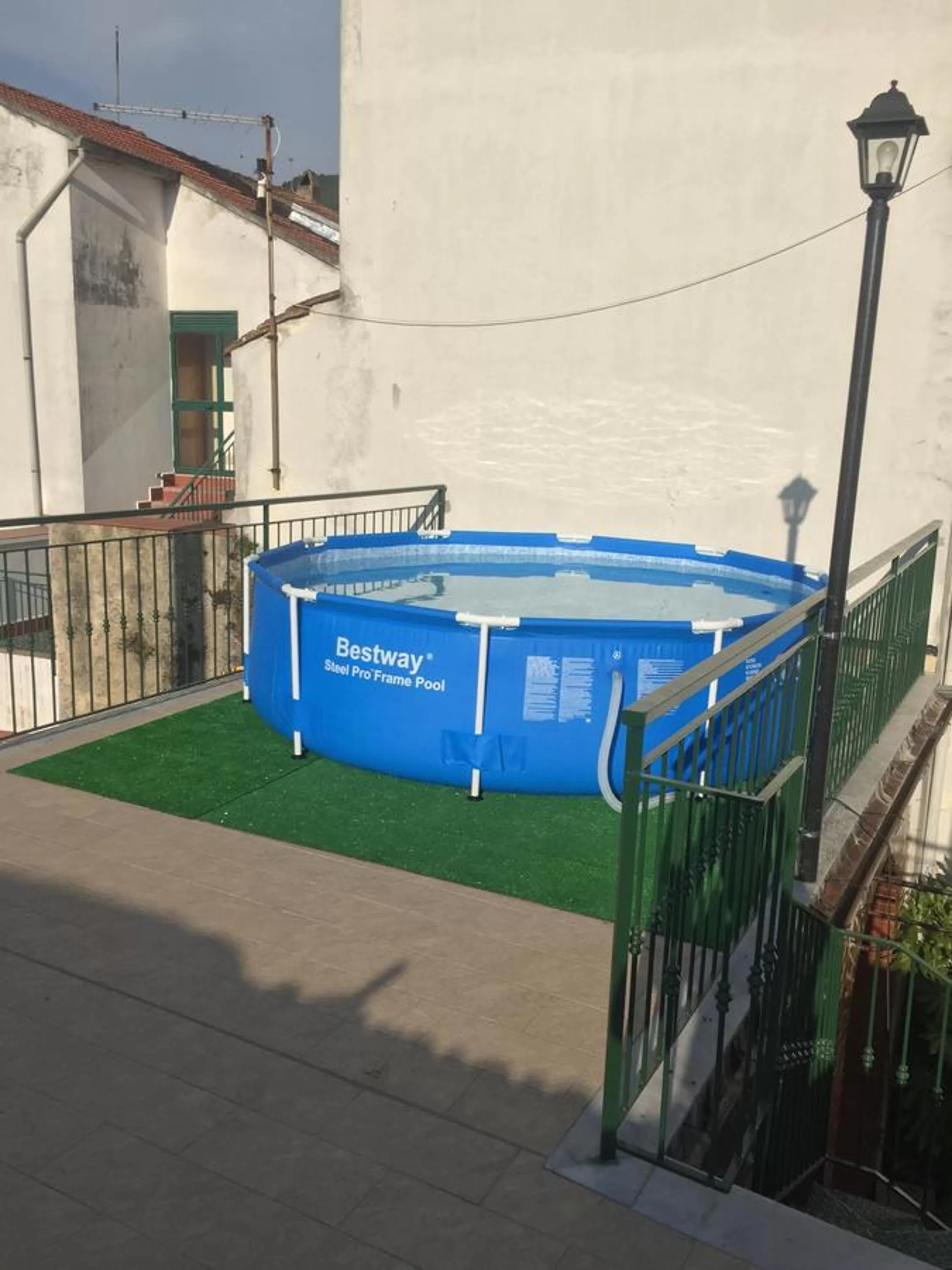 Swimming Pool in B&B Pozzo dei Desideri