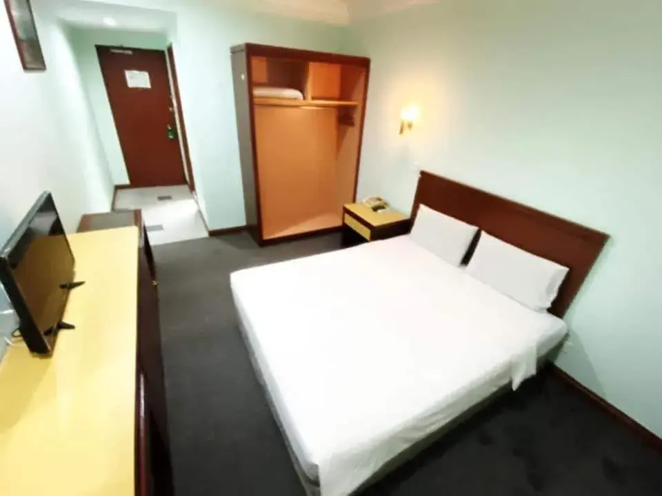 Bedroom, Bed in OYO 90847 Hotel Asia City
