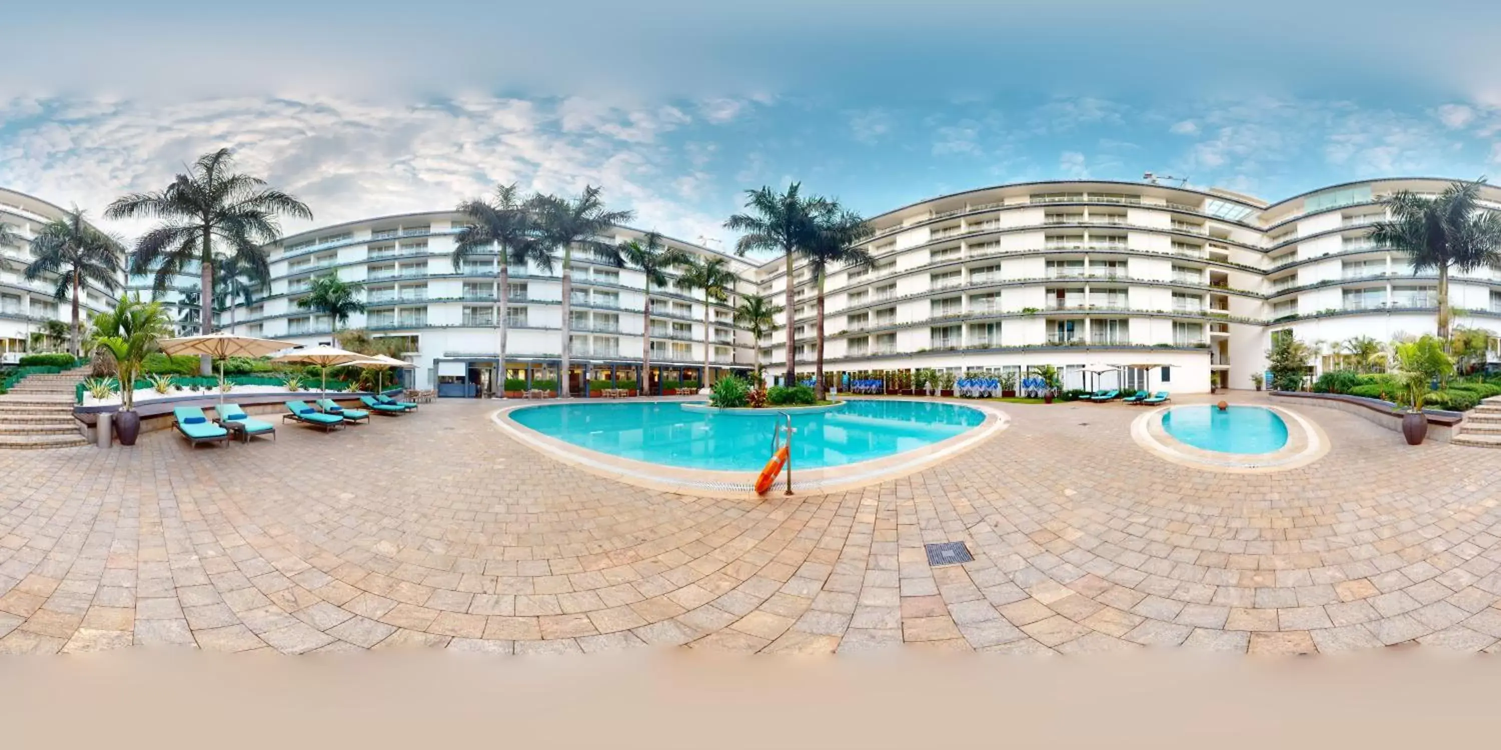 Swimming Pool in Radisson Blu Hotel & Convention Centre Kigali