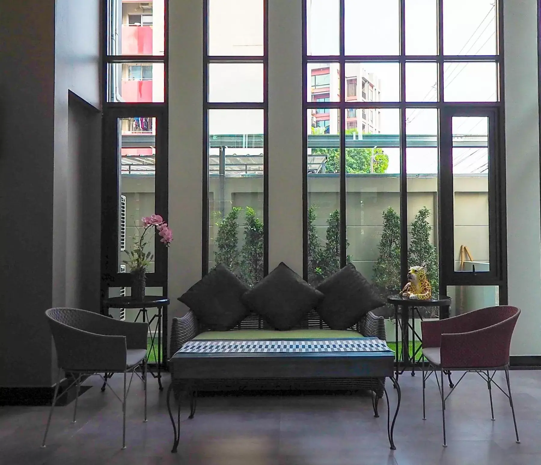 Lobby or reception, Seating Area in Casa Luxe Hotel and Resident