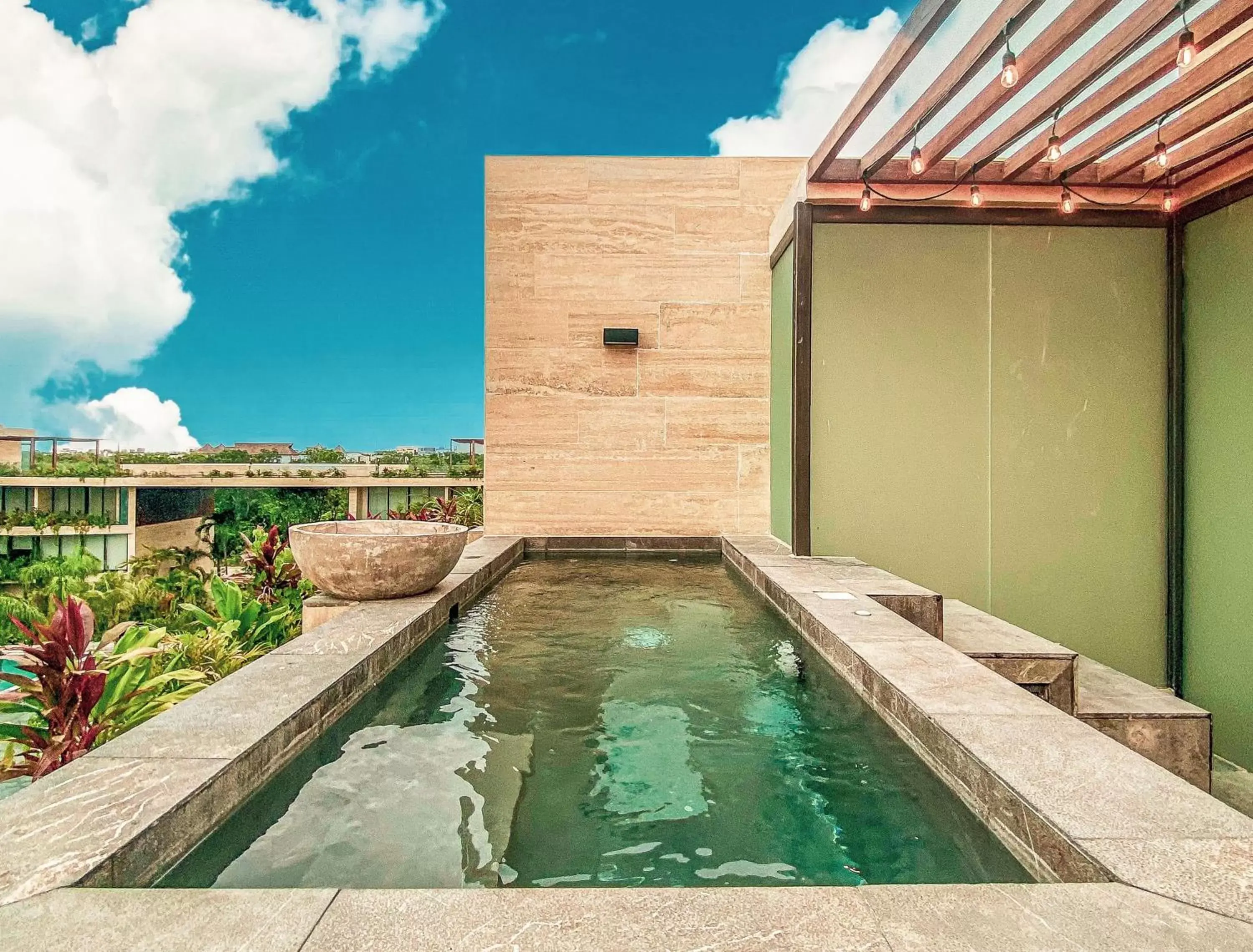 Swimming Pool in MISTIQ Tulum Luxury Apartments