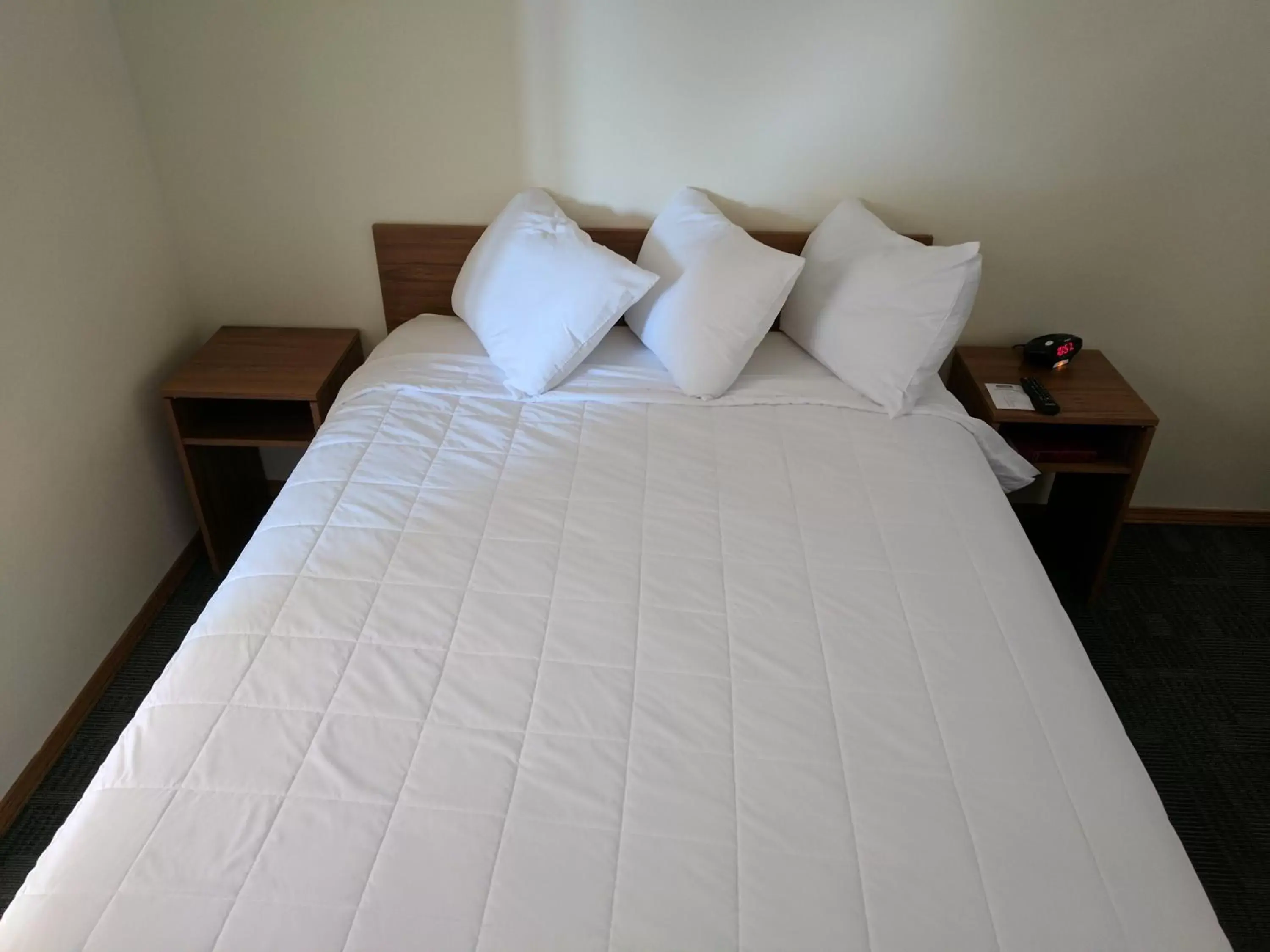 Bed in Travelodge by Wyndham Three Forks